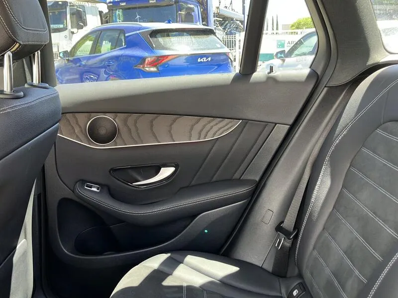Mercedes-Benz GLC 220 d 4MATIC - foto 24