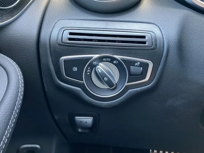 Mercedes-Benz GLC 220 d 4MATIC - foto 33