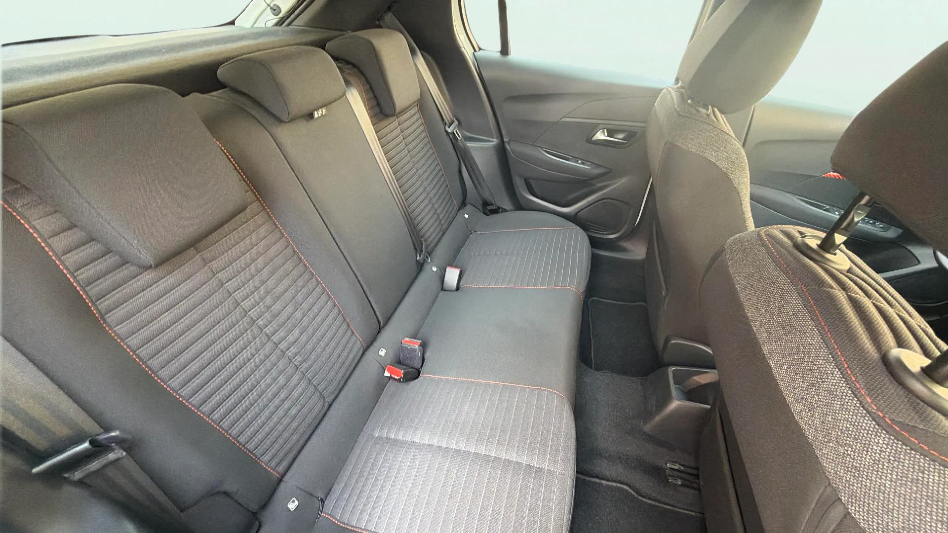 Peugeot 208 BlueHDi Active - foto 16