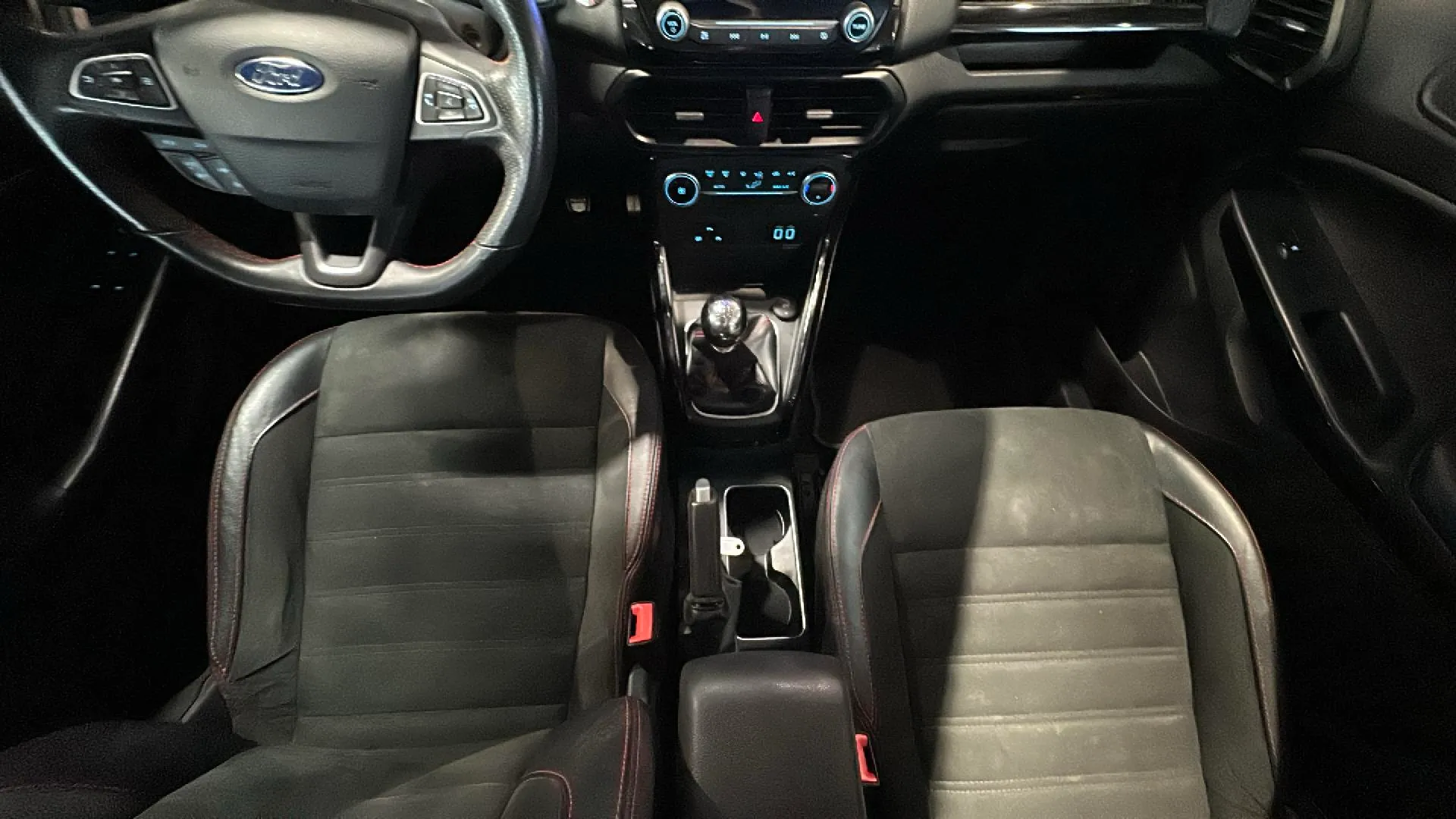 Ford EcoSport 1.0T EcoBoost Titanium - foto 12
