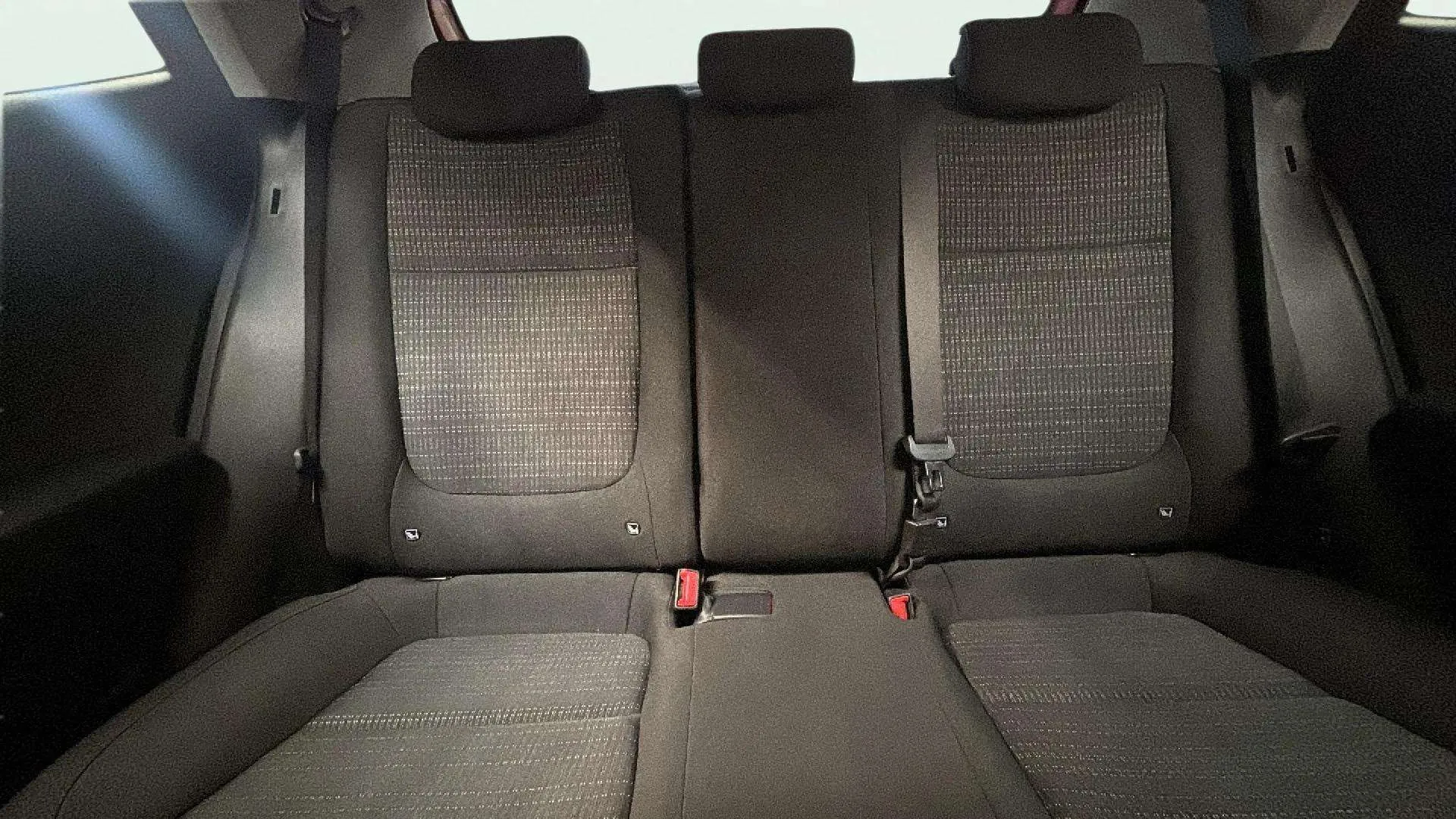 Kia Stonic 1.6 CRDi VGT Black Edition - foto 17