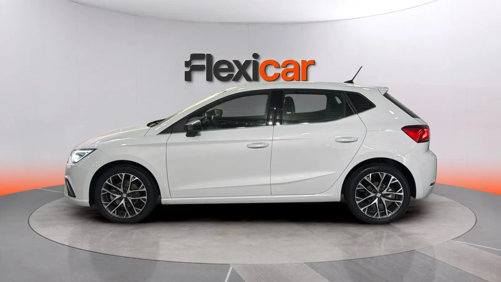 SEAT Ibiza 1.0 TSI DSG Xcellence - foto 5