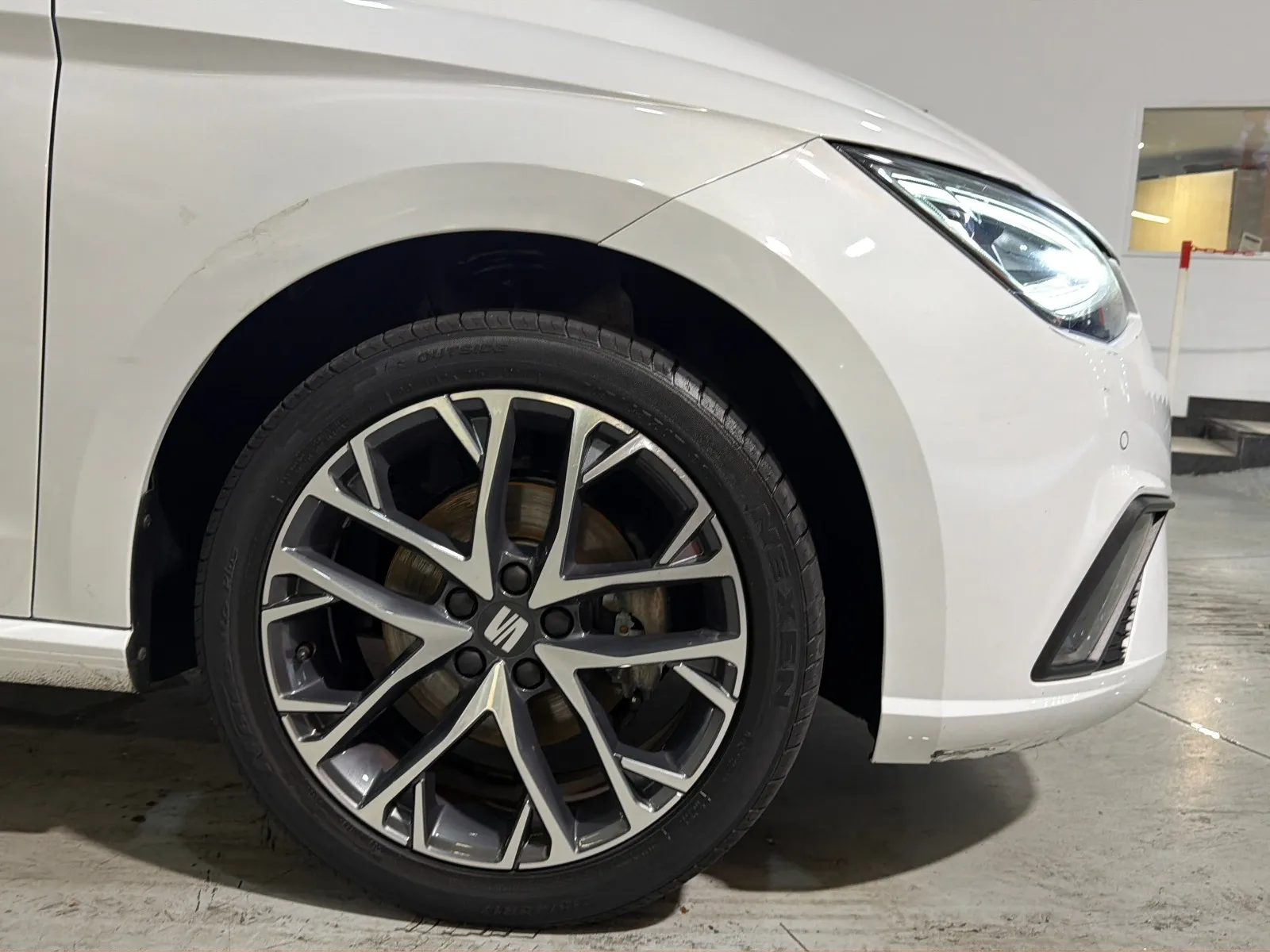SEAT Ibiza 1.0 TSI DSG Xcellence - foto 23