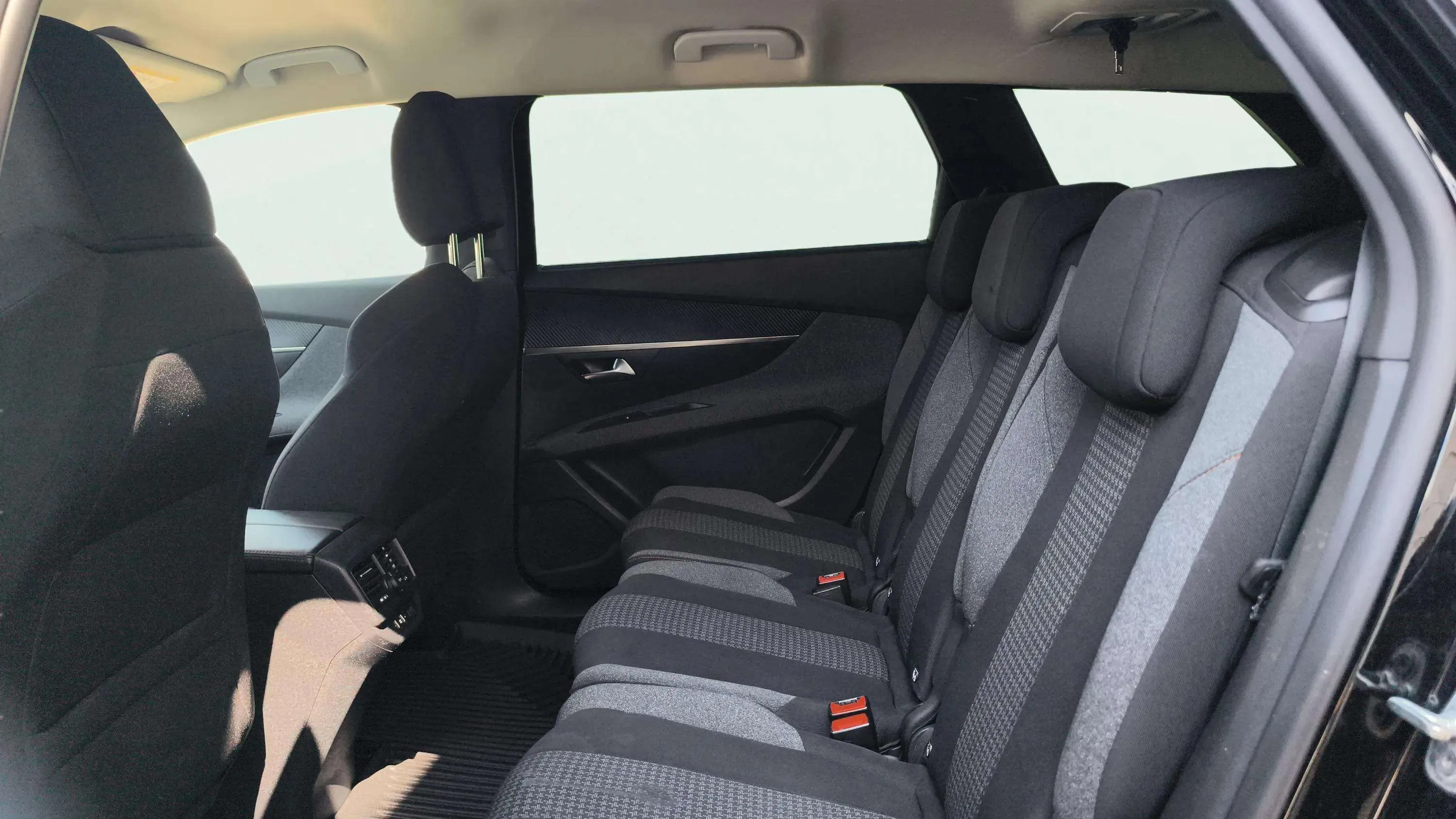 Peugeot 5008 1.5 BlueHDi Active Pack EAT8 - foto 14