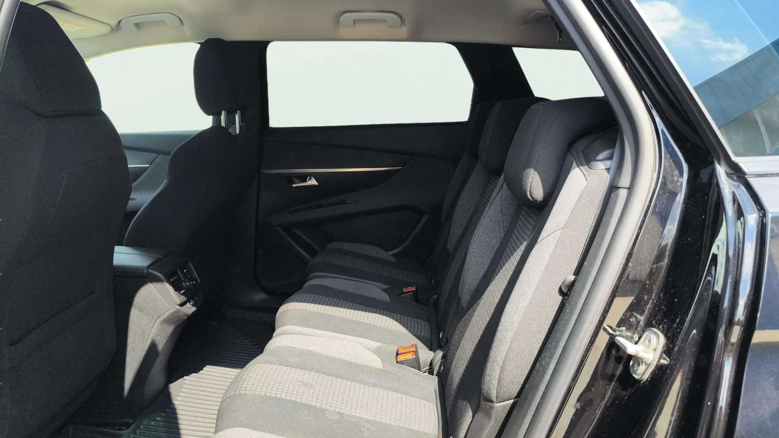 Peugeot 5008 1.5 BlueHDi Active Pack EAT8 - foto 18