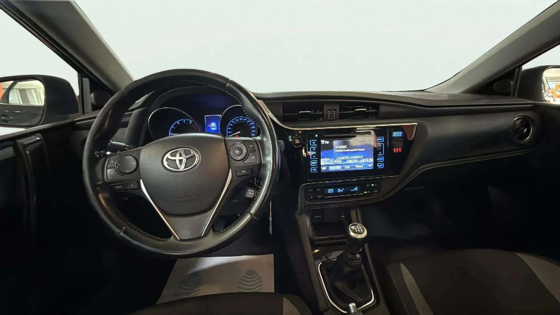 Toyota Auris 1.2 120T Active - foto 9
