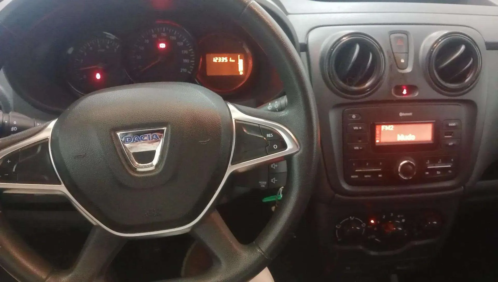 Dacia Dokker SL 2019 1.6 GLP 18 - foto 11