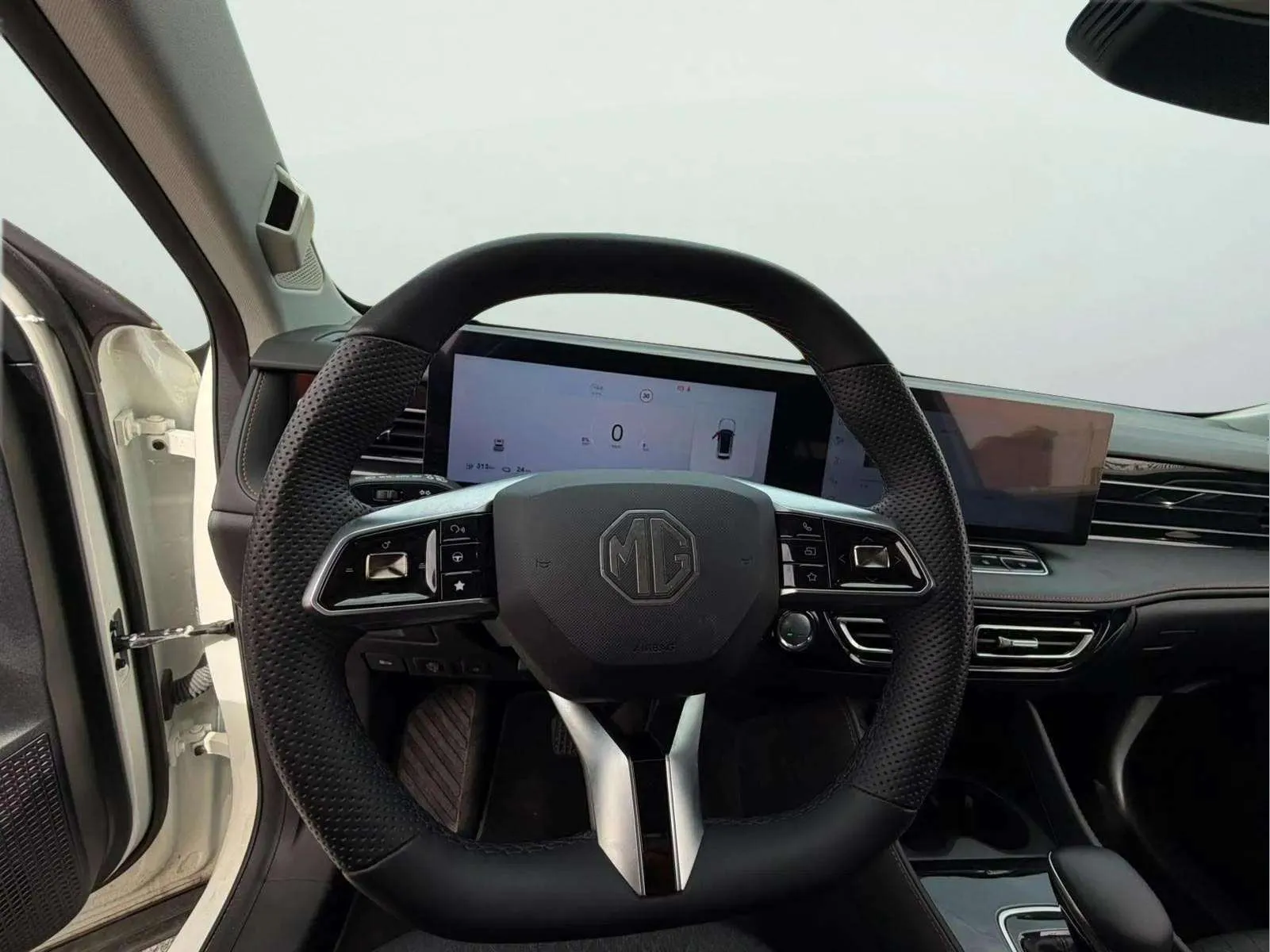 MG HS 1.5T Plug IN Hybrid Comfort - foto 10