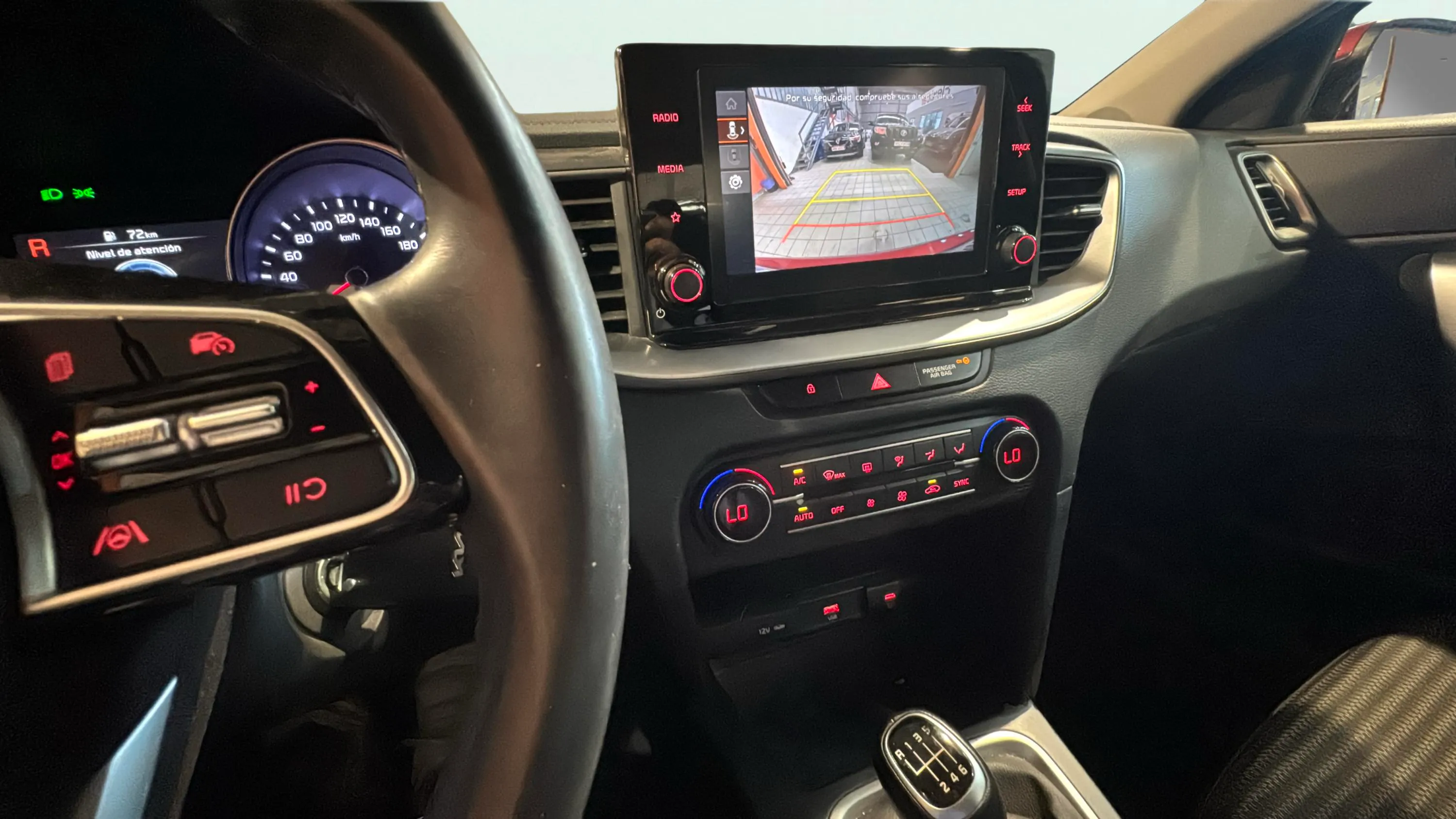 Kia XCeed 1.5 MHEV iMT GT-line - foto 21