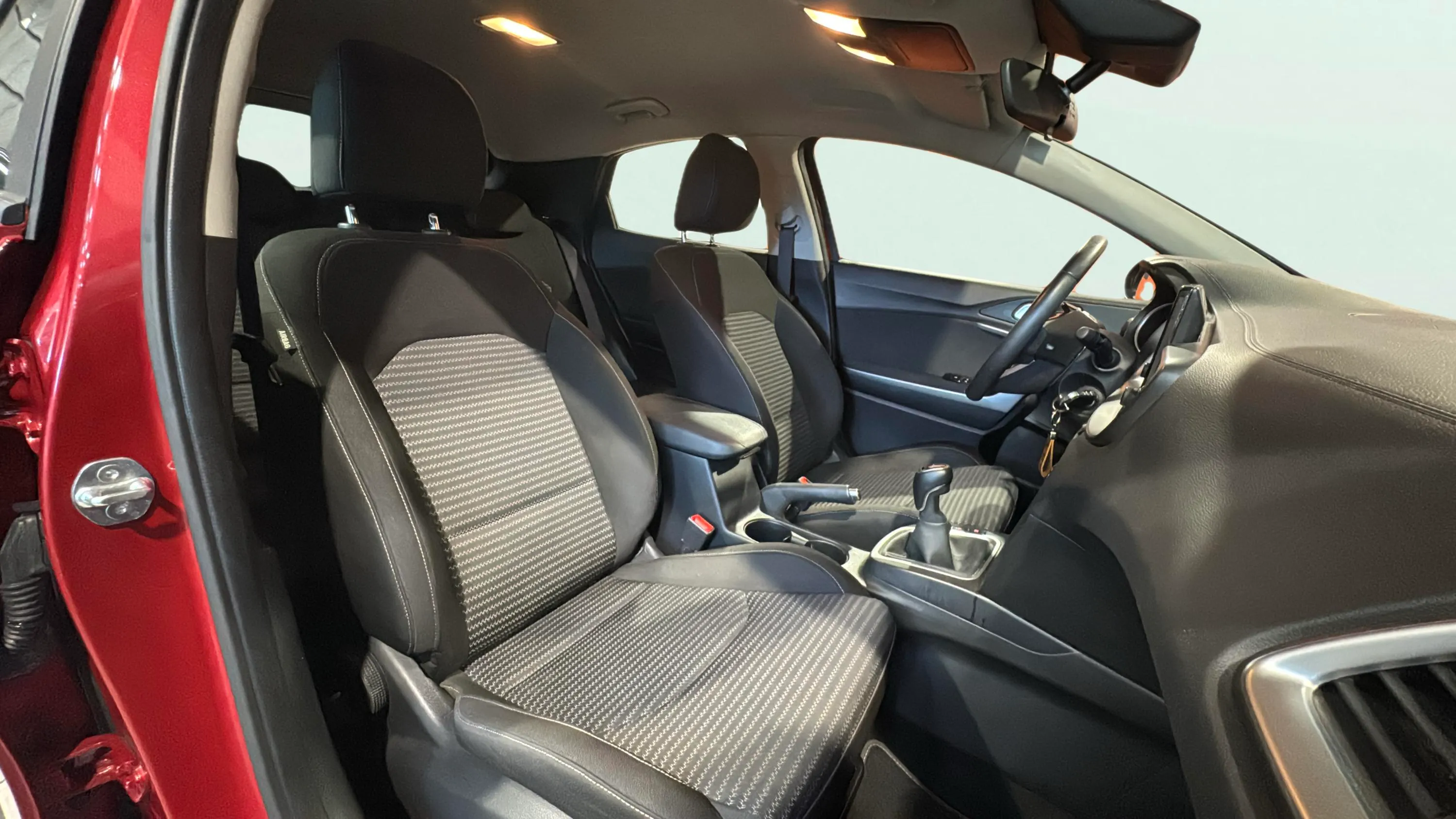 Kia XCeed 1.5 MHEV iMT GT-line - foto 23