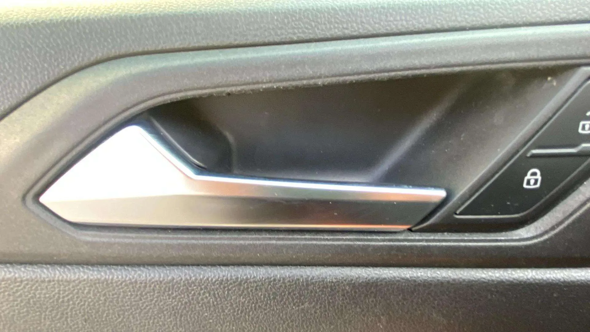 Volkswagen Polo Advance 1.0 - foto 18