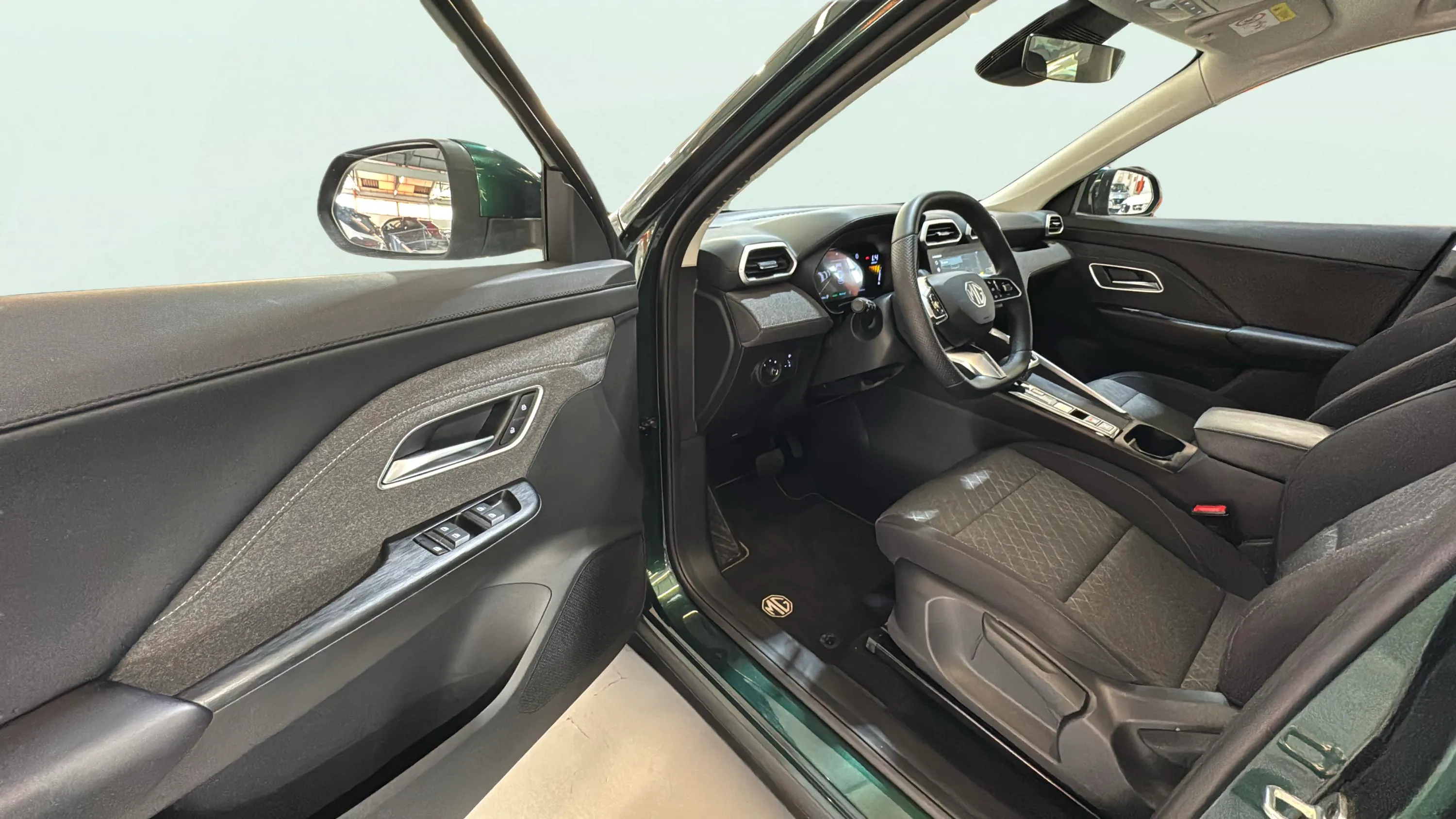 MG ZS Hybrid+ Comfort - foto 16