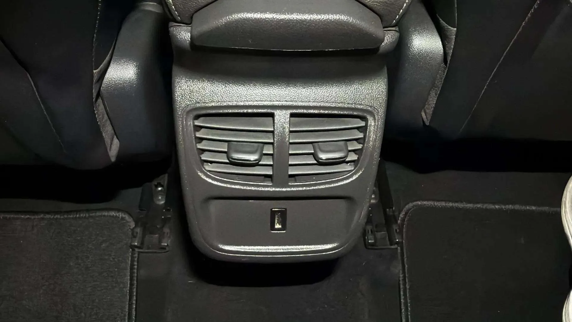 Opel Grandland 1.2 Turbo 120 Aniversario - foto 17