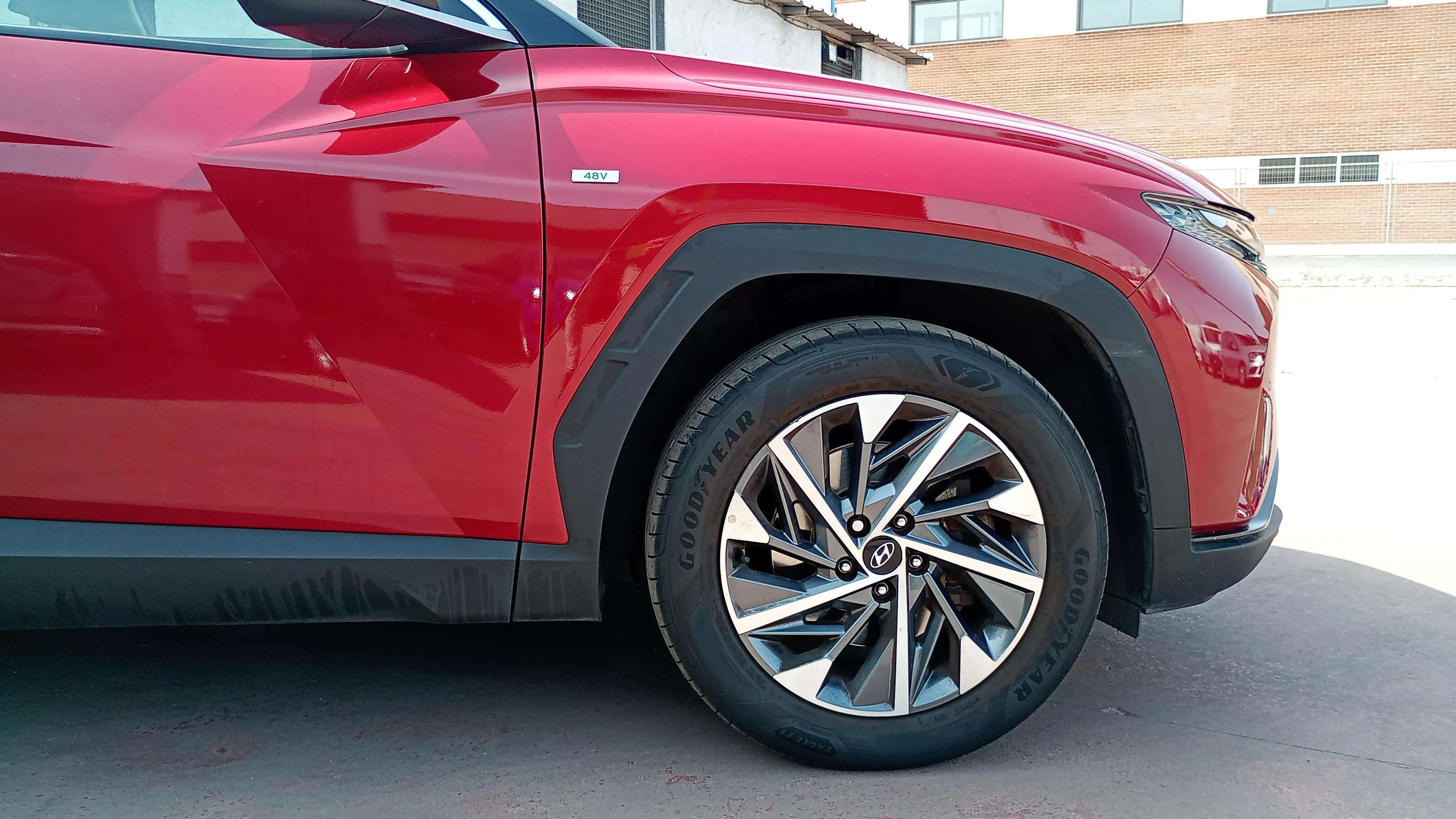 Hyundai Tucson 1.6 T-GDi 48V Tecno DCT 2C - foto 10