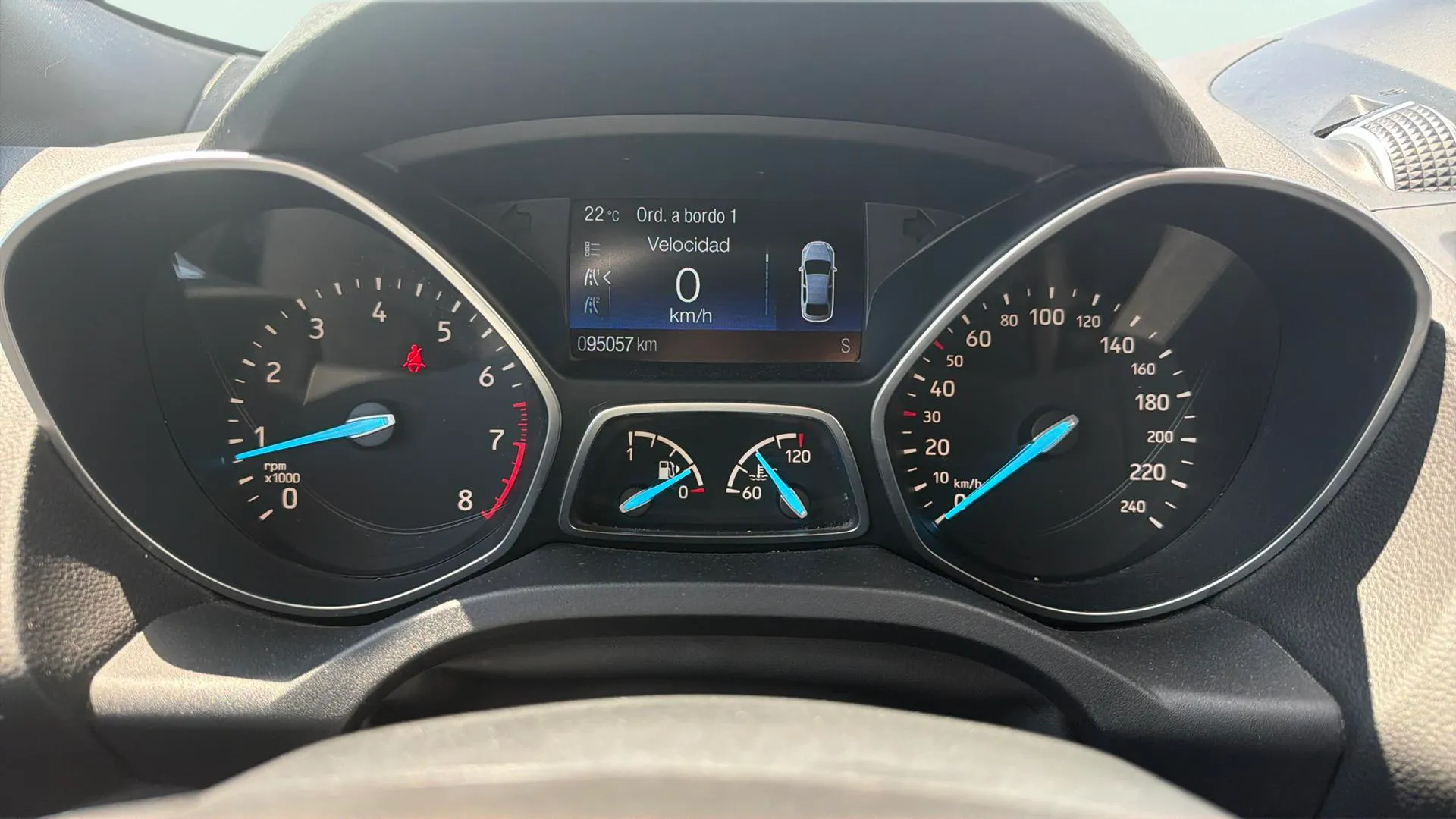 Ford Kuga 1.5 EcoBoost 4x2 ST-Line - foto 8
