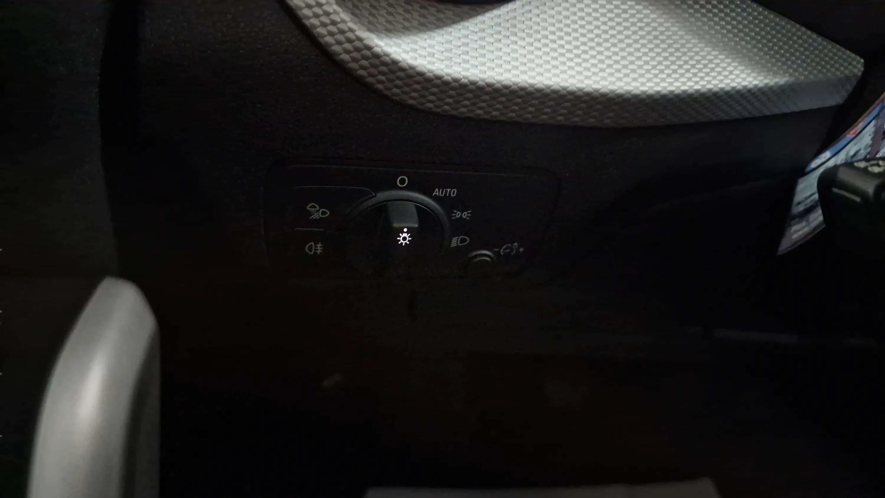 Audi Q2 30 TFSI - foto 20