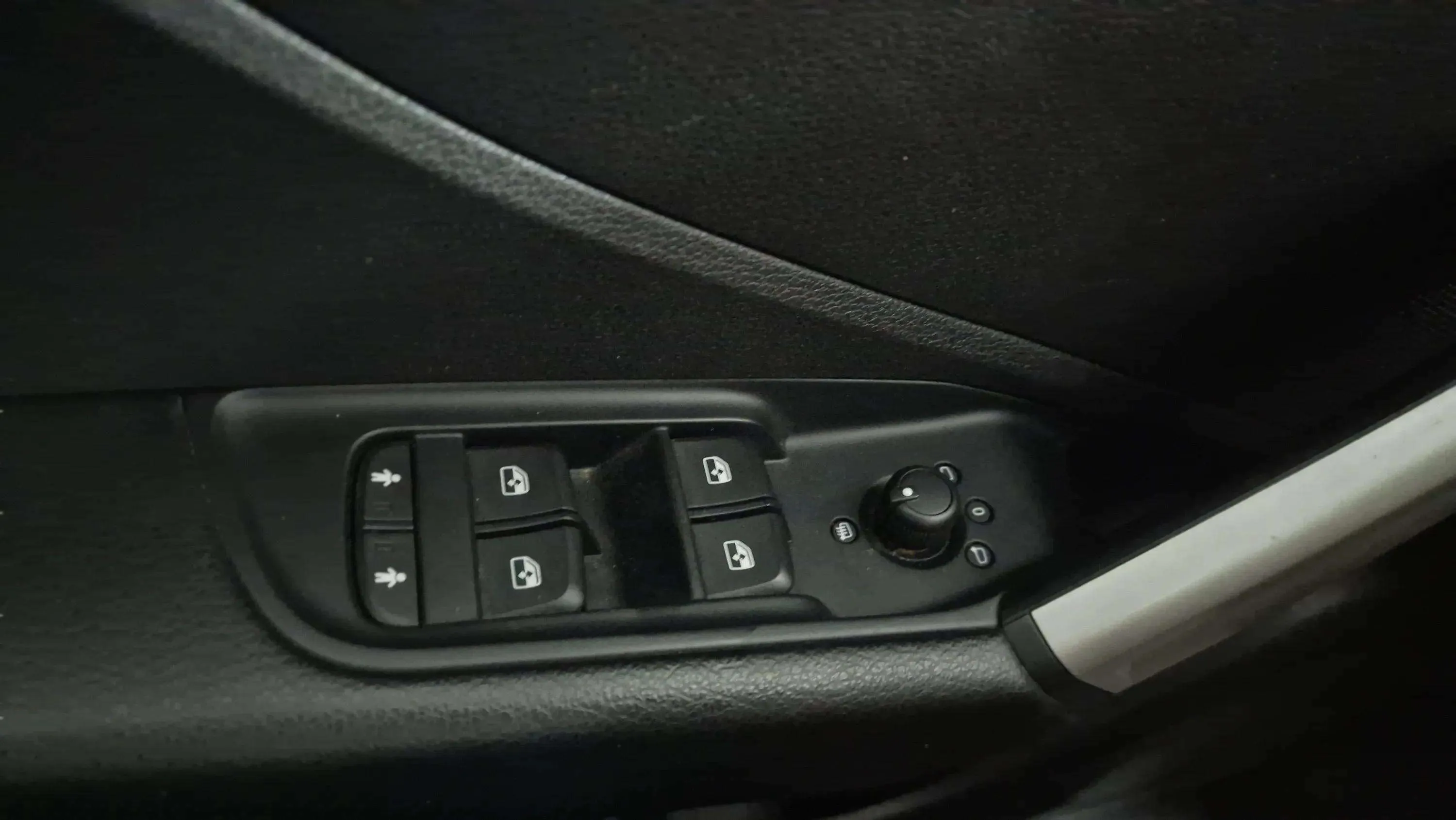 Audi Q2 30 TFSI - foto 19