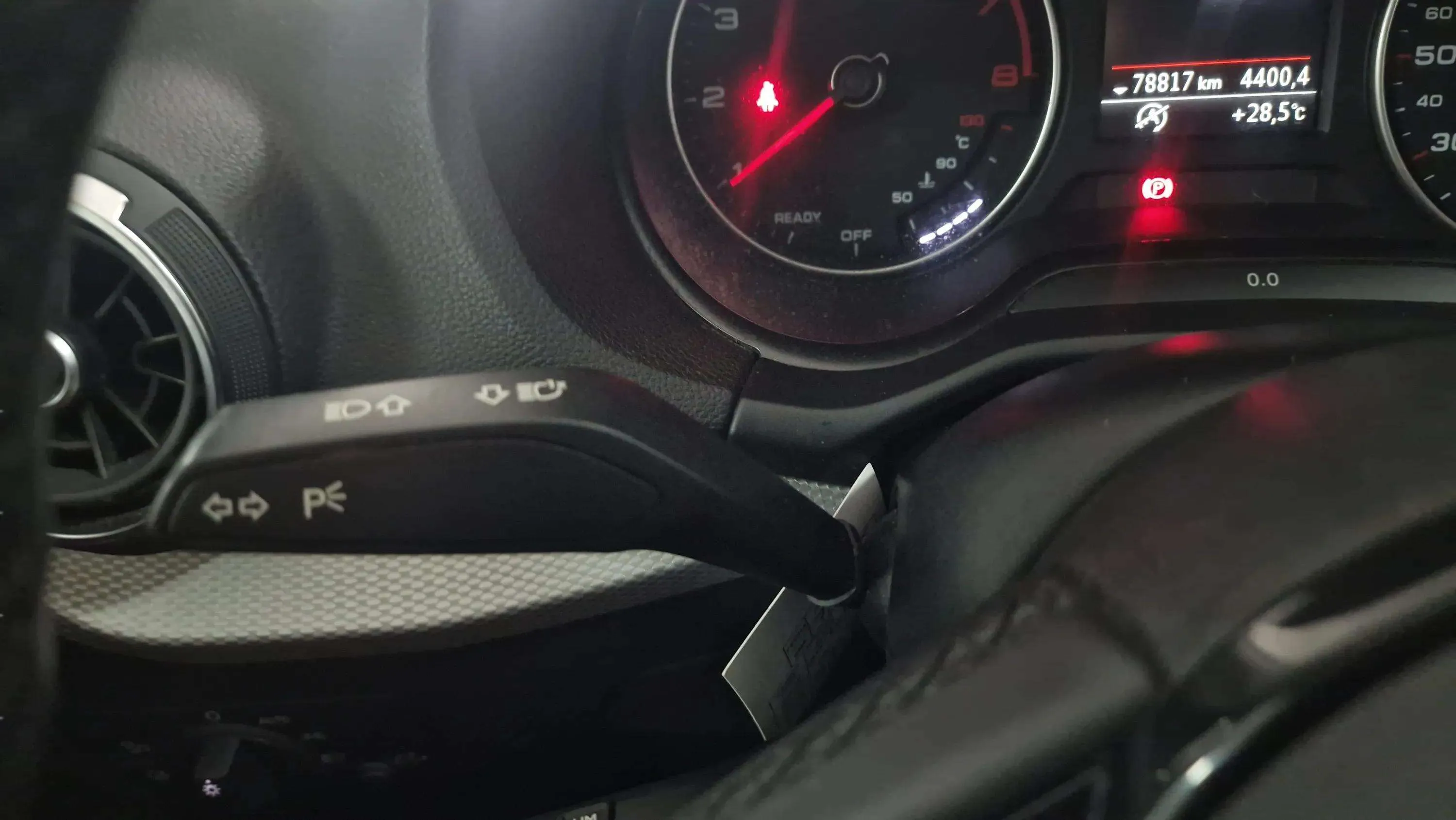 Audi Q2 30 TFSI - foto 17