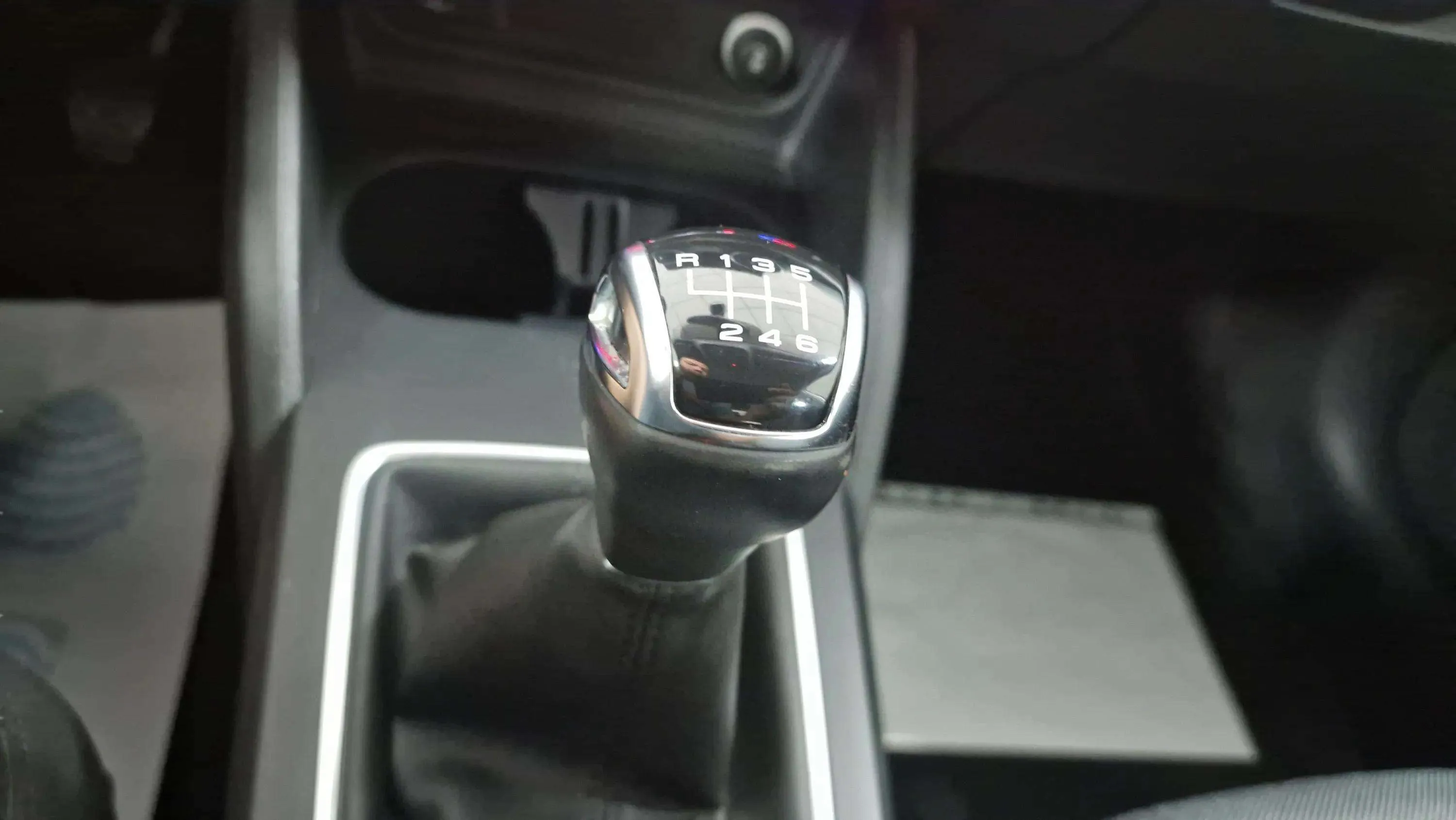 Audi Q2 30 TFSI - foto 10
