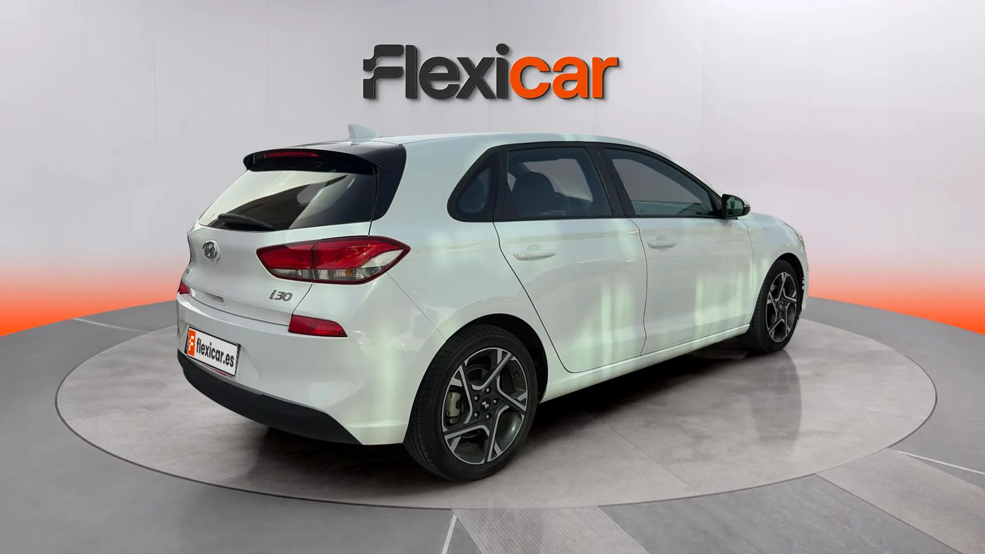 Hyundai i30 1.6 CRDi Klass - foto 7