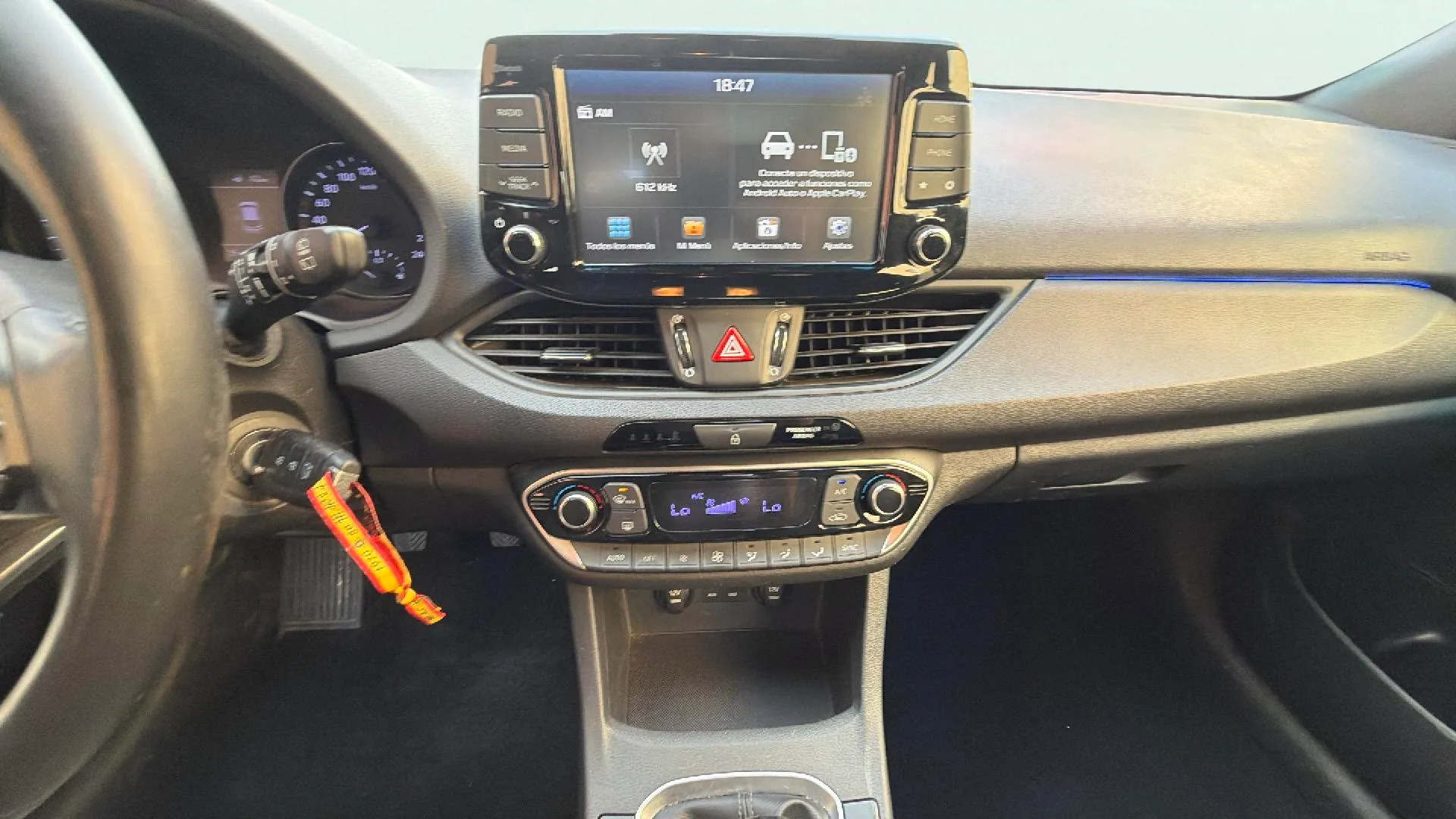 Hyundai i30 1.6 CRDi Klass - foto 13