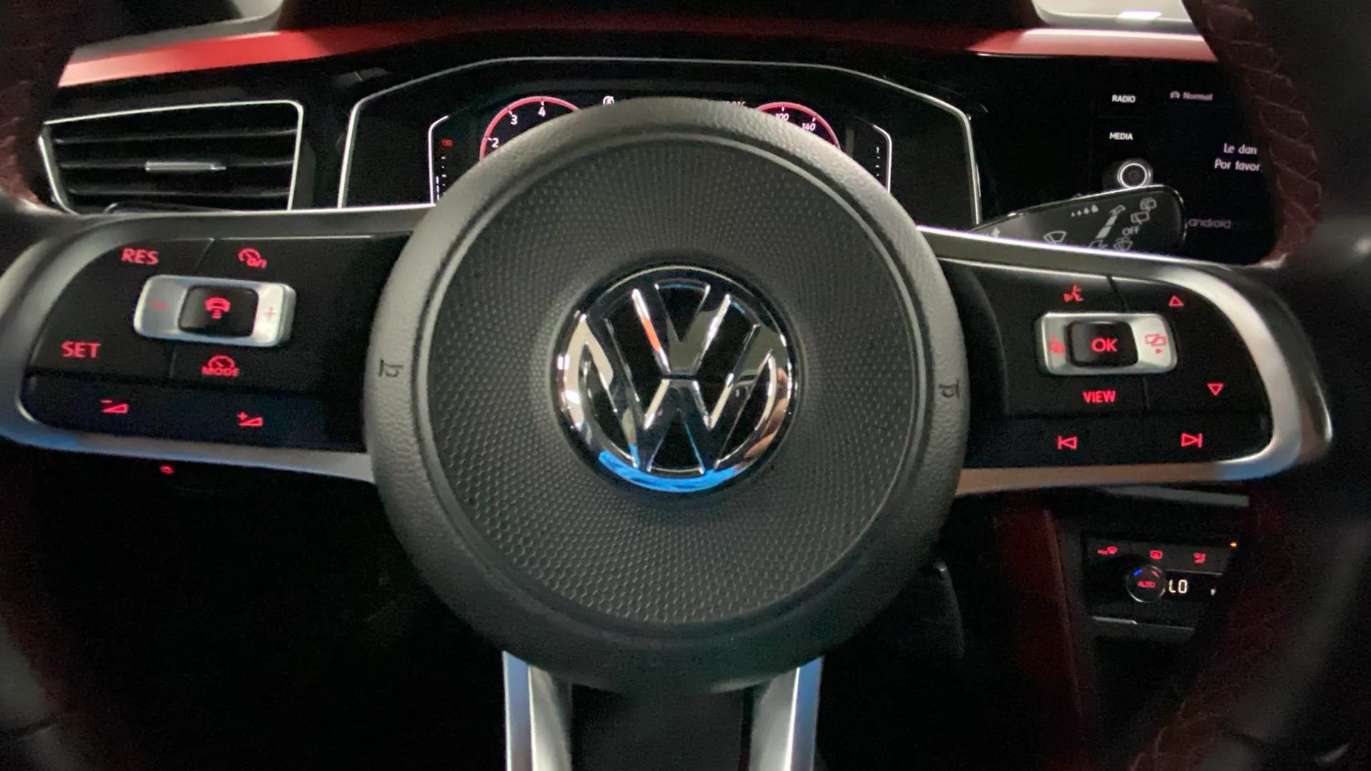 Volkswagen Polo GTI 2.0 TSI DSG - foto 10
