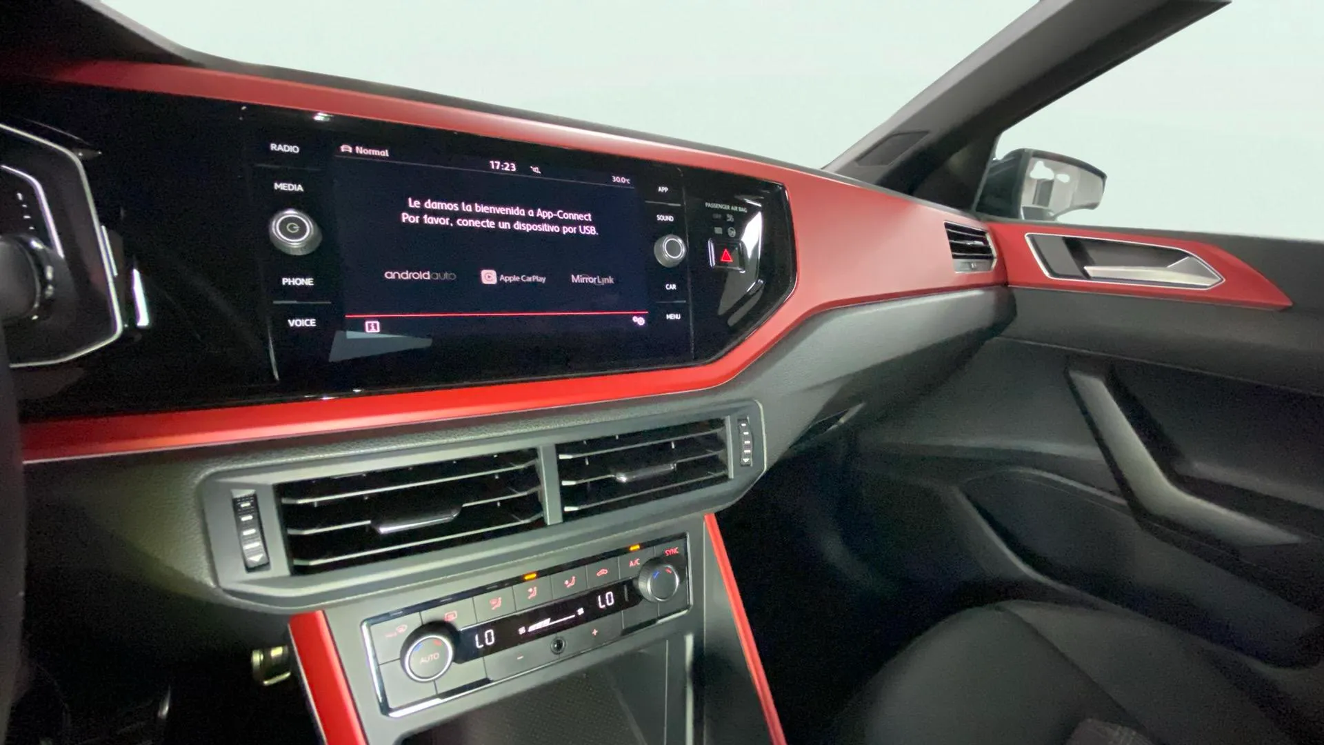 Volkswagen Polo GTI 2.0 TSI DSG - foto 21