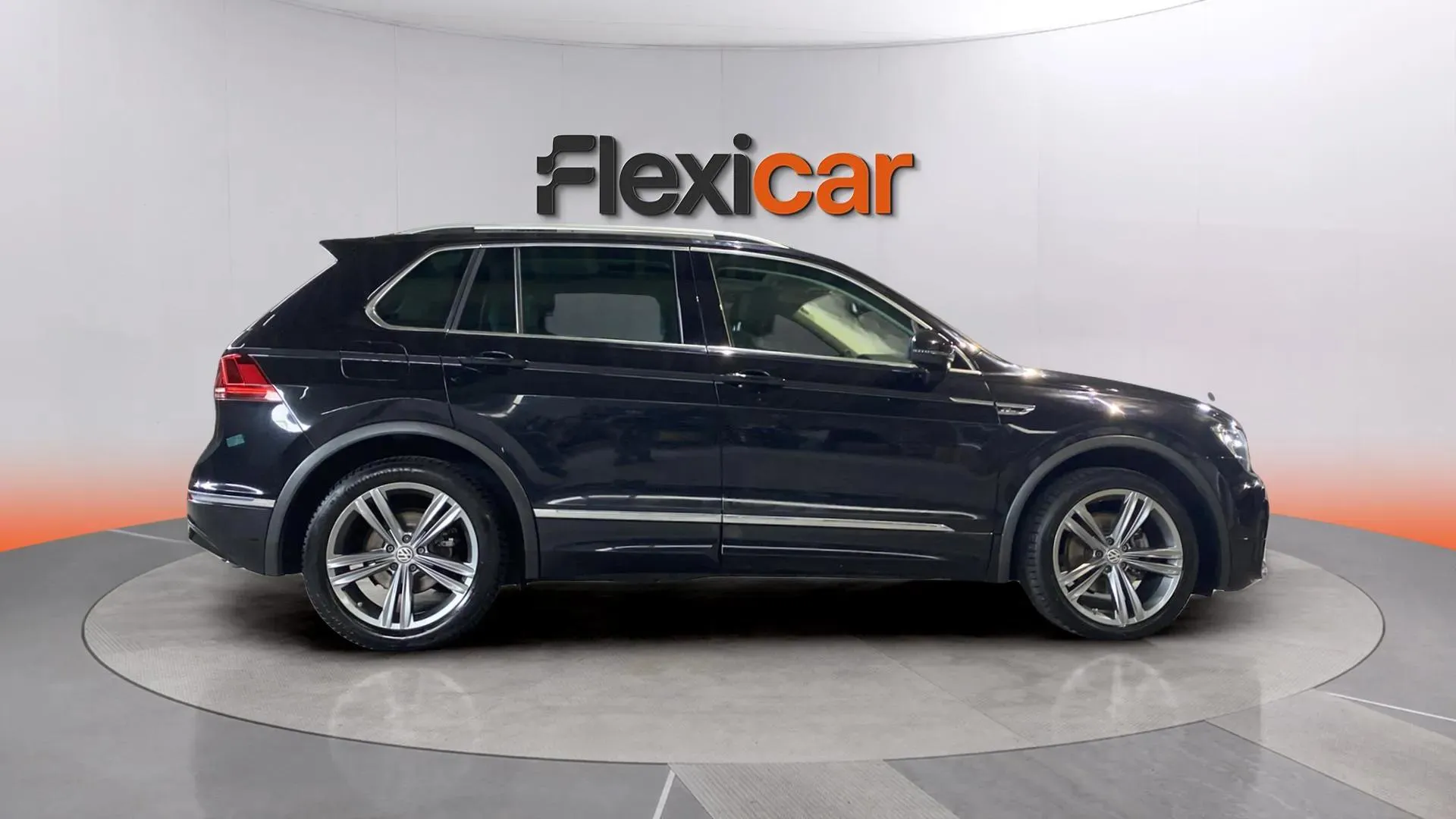 Volkswagen Tiguan Sport 2.0 TDI DSG - foto 10