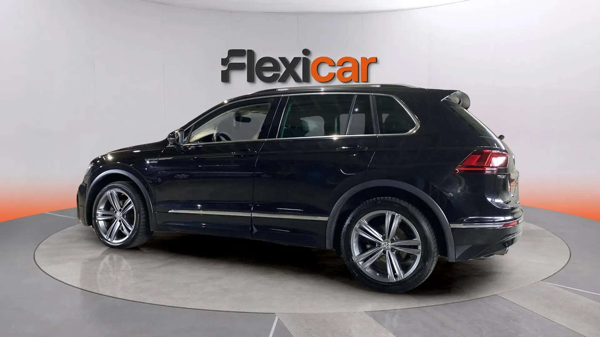 Volkswagen Tiguan Sport 2.0 TDI DSG - foto 5
