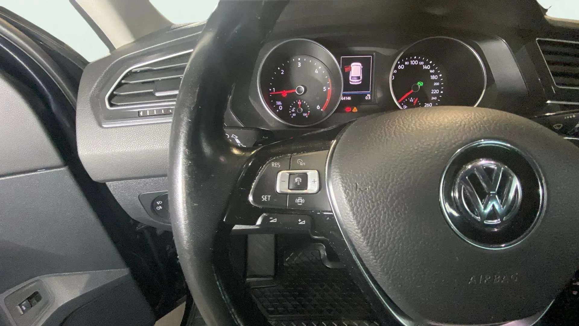 Volkswagen Tiguan Sport 2.0 TDI DSG - foto 27