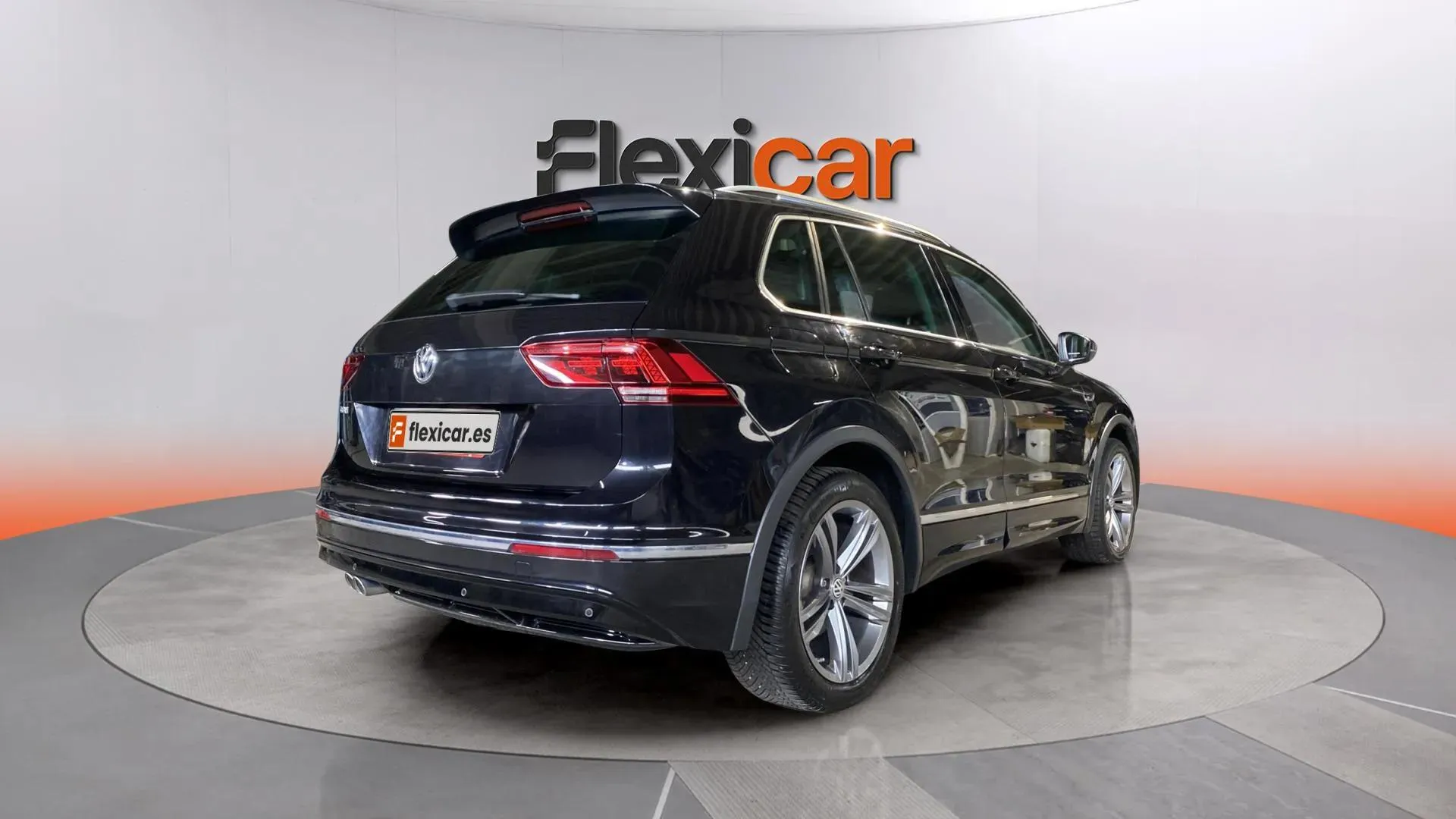 Volkswagen Tiguan Sport 2.0 TDI DSG - foto 8
