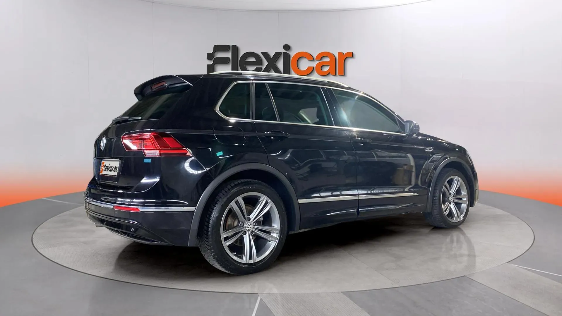 Volkswagen Tiguan Sport 2.0 TDI DSG - foto 9