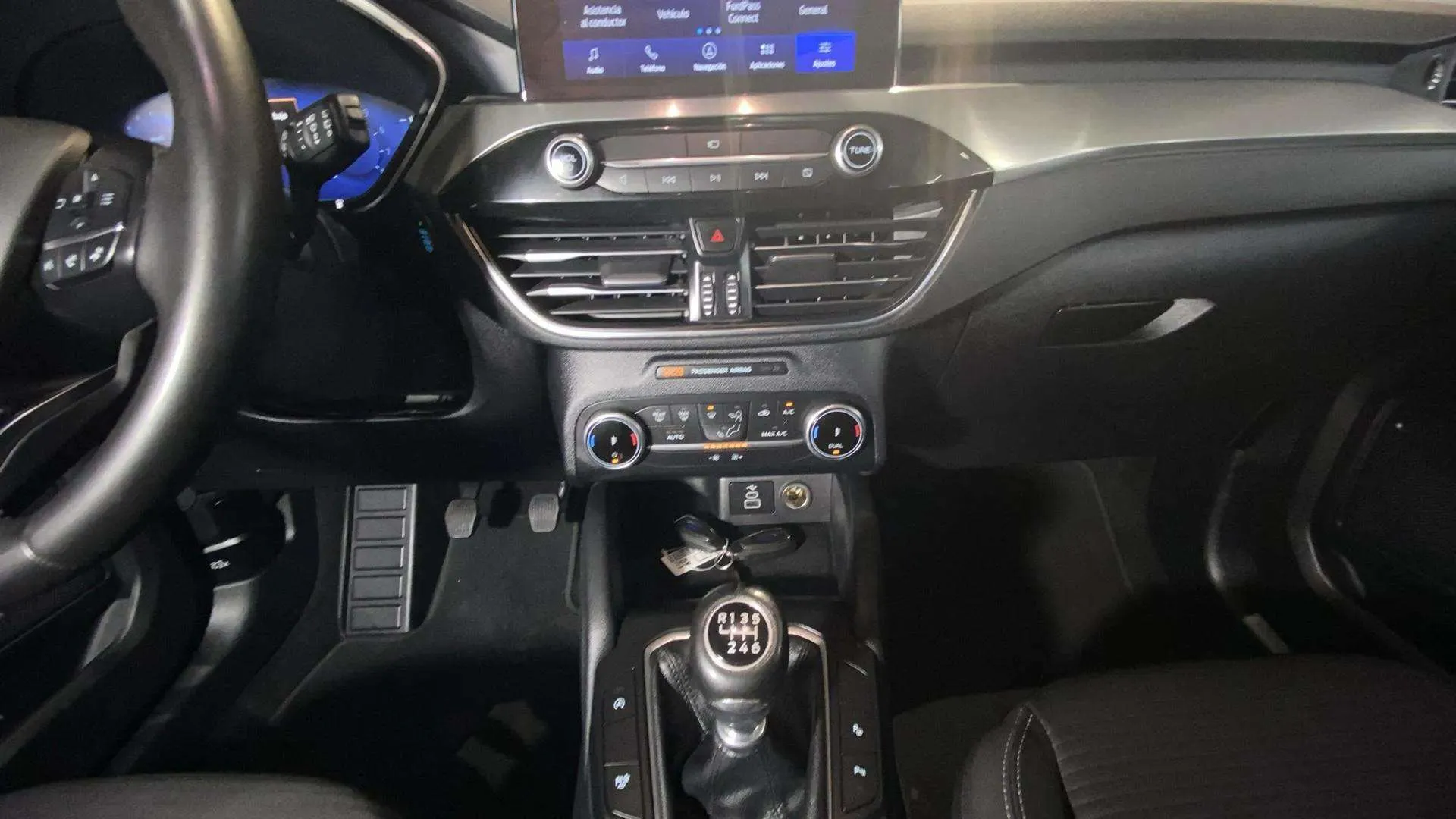 Ford Kuga ST-Line 1.5T EcoBoost - foto 12