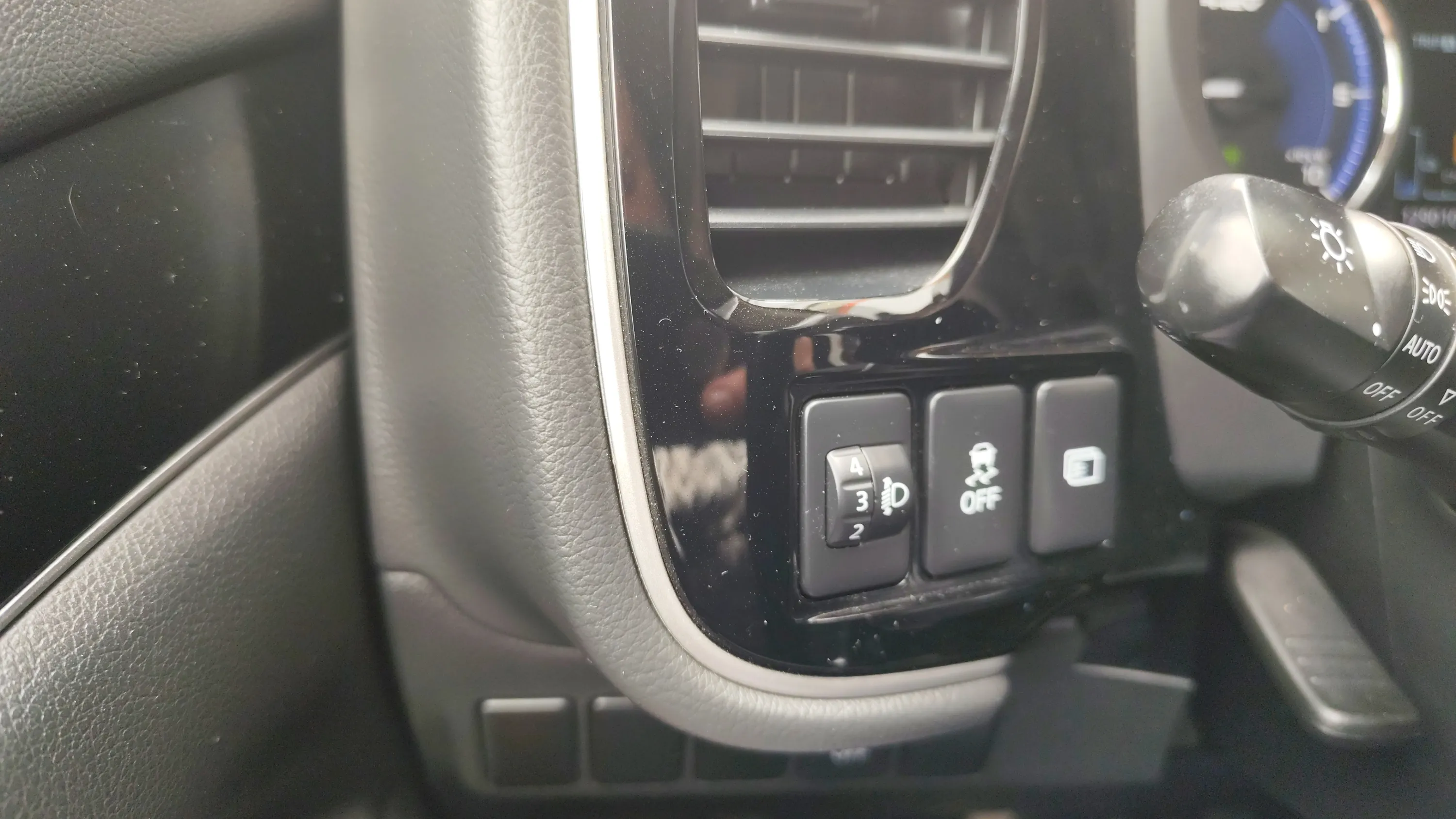 Mitsubishi Outlander 2.4 PHEV Motion 4WD - foto 22