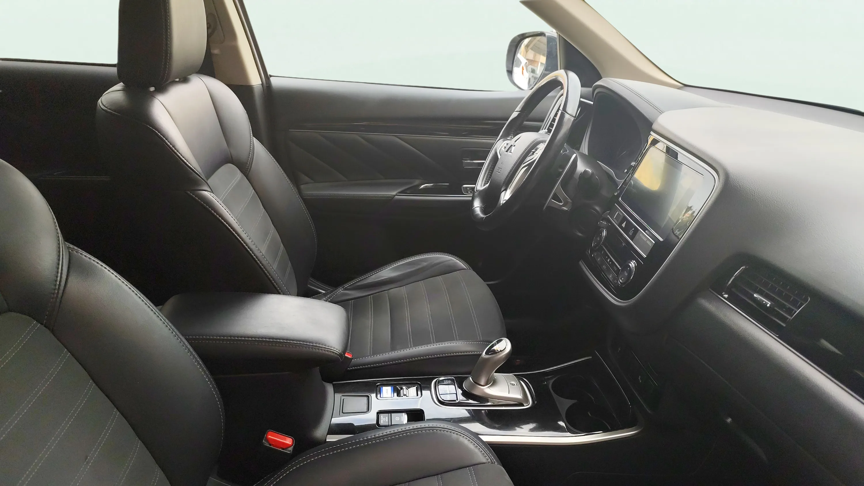 Mitsubishi Outlander 2.4 PHEV Motion 4WD - foto 13
