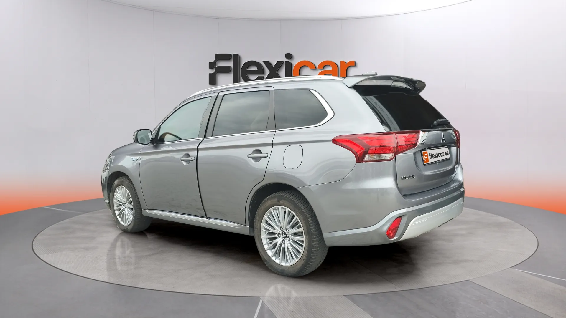 Mitsubishi Outlander 2.4 PHEV Motion 4WD - foto 6