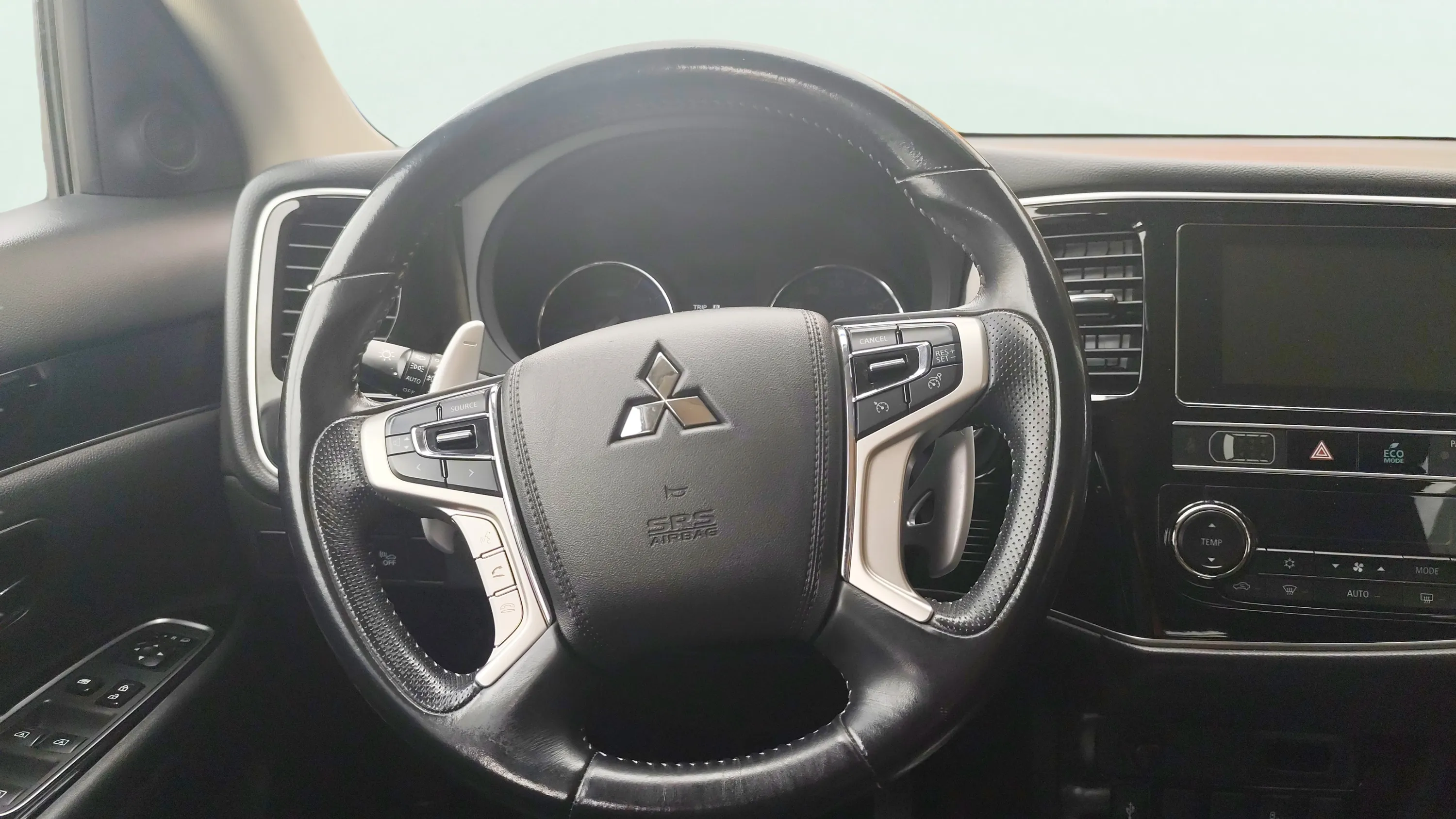 Mitsubishi Outlander 2.4 PHEV Motion 4WD - foto 11