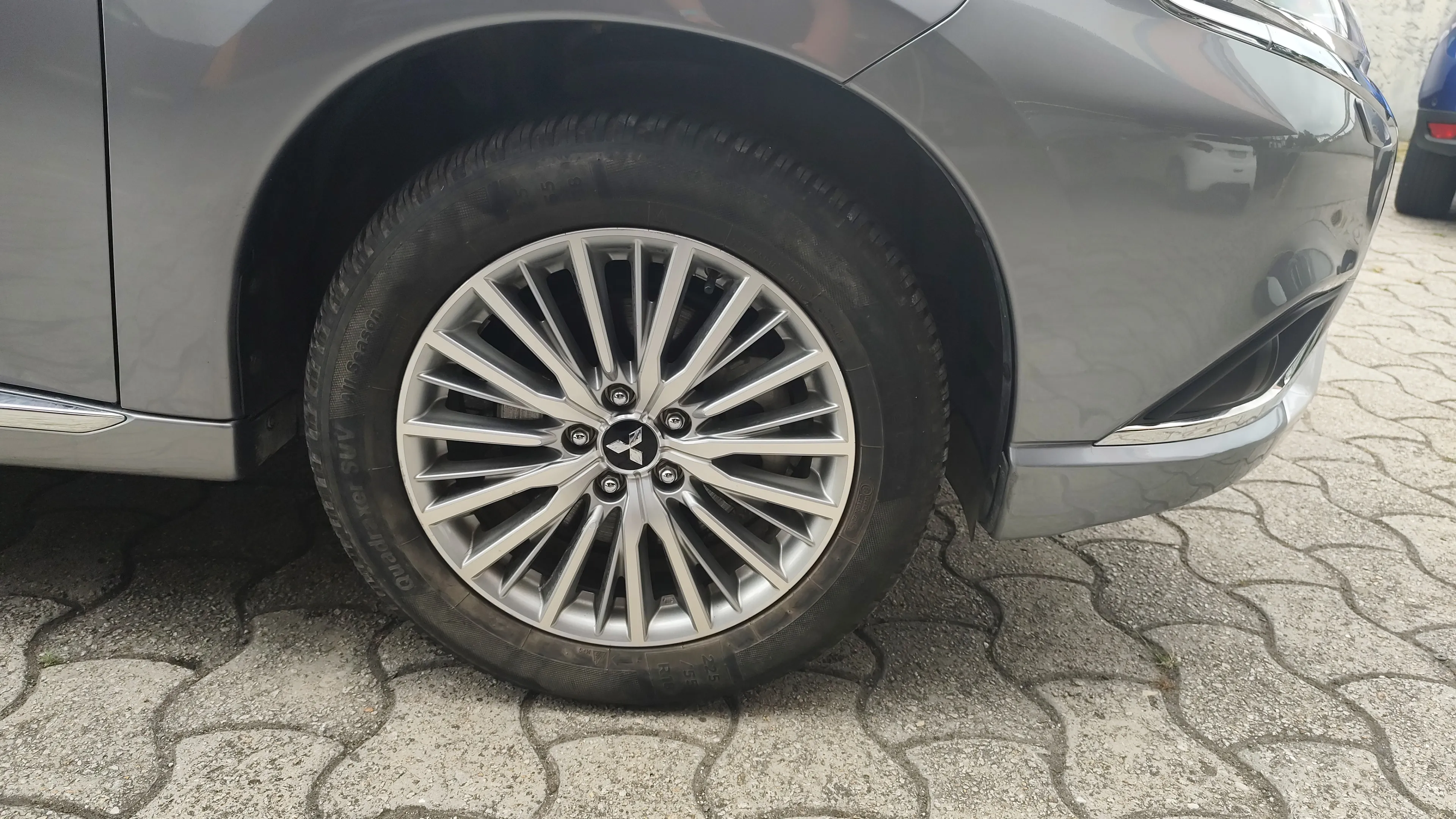Mitsubishi Outlander 2.4 PHEV Motion 4WD - foto 25