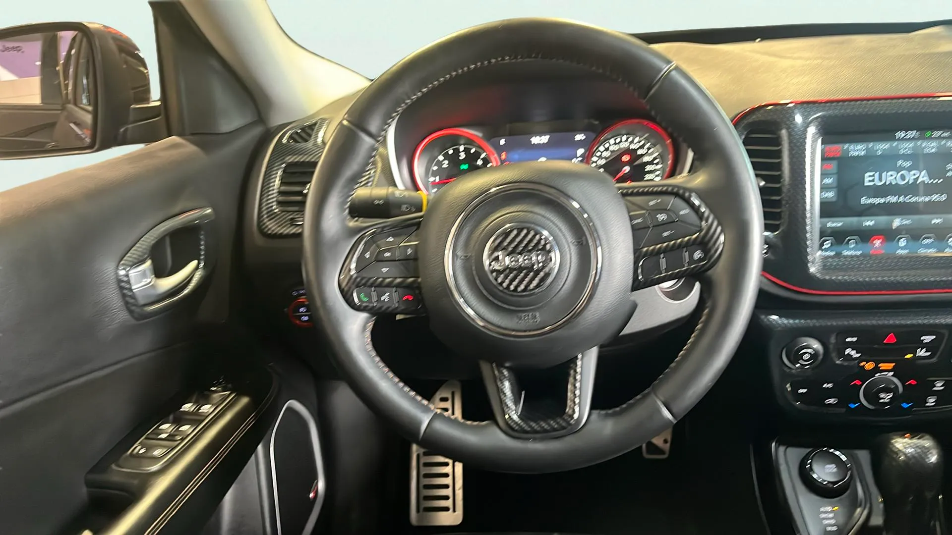 Jeep Compass 2.0 Mjet Limited 4x4 AD - foto 12