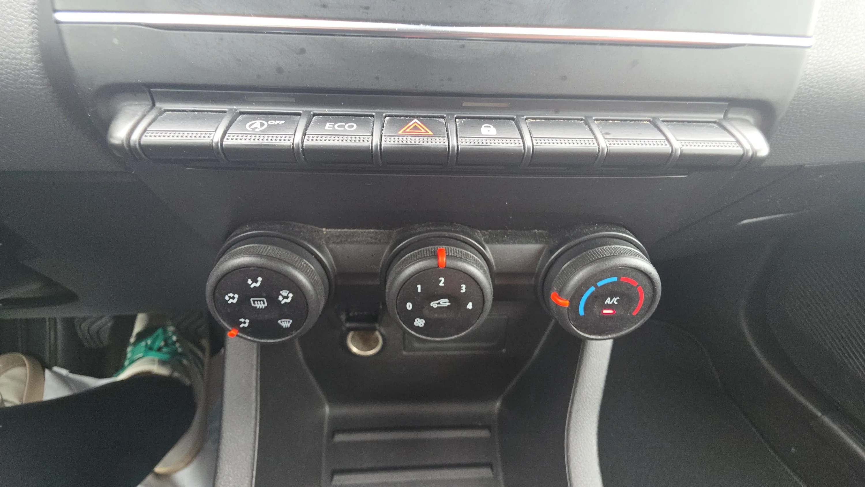 Renault Clio Business Blue dCi - foto 15