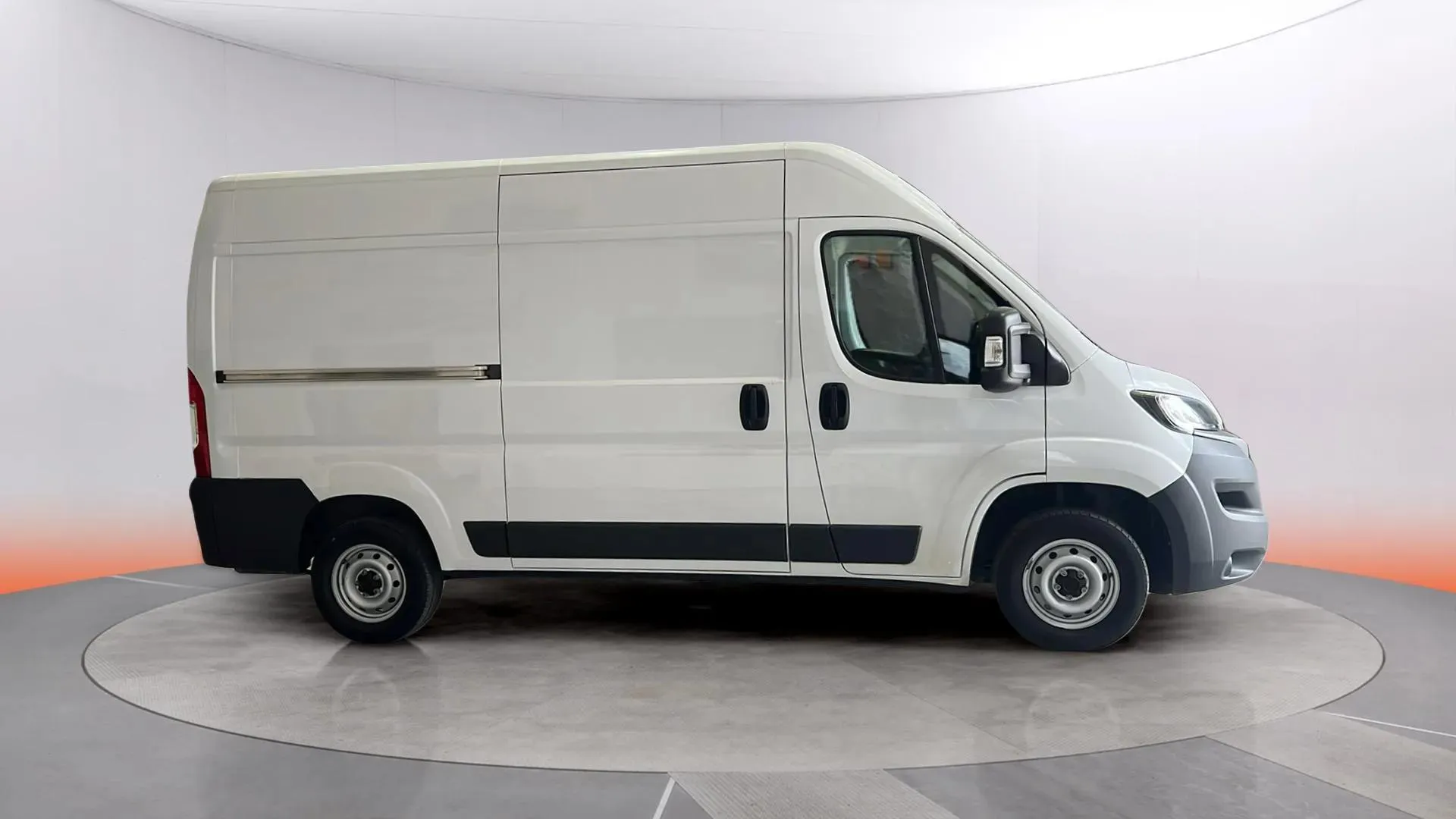 Fiat Ducato 30 L2H2 2.3 - foto 8