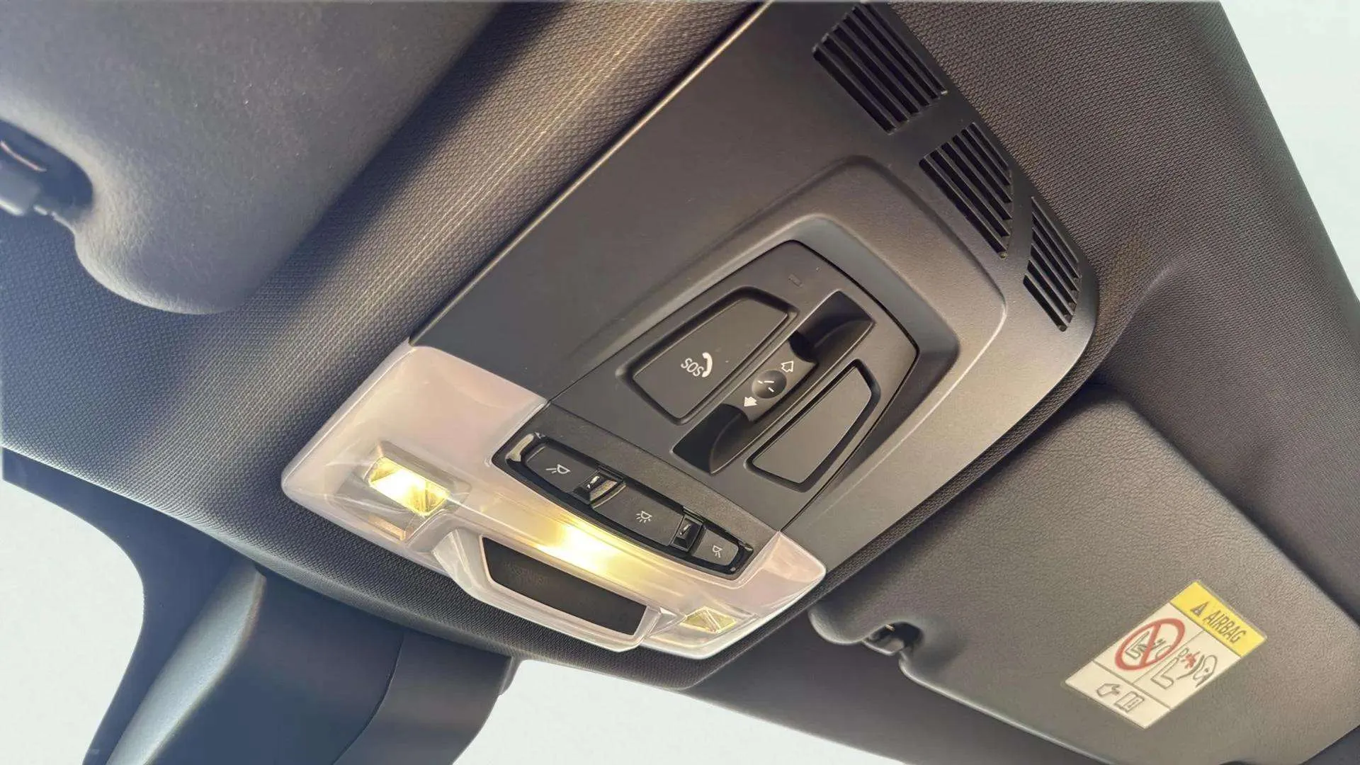 BMW X1 sDrive18d Business - foto 13