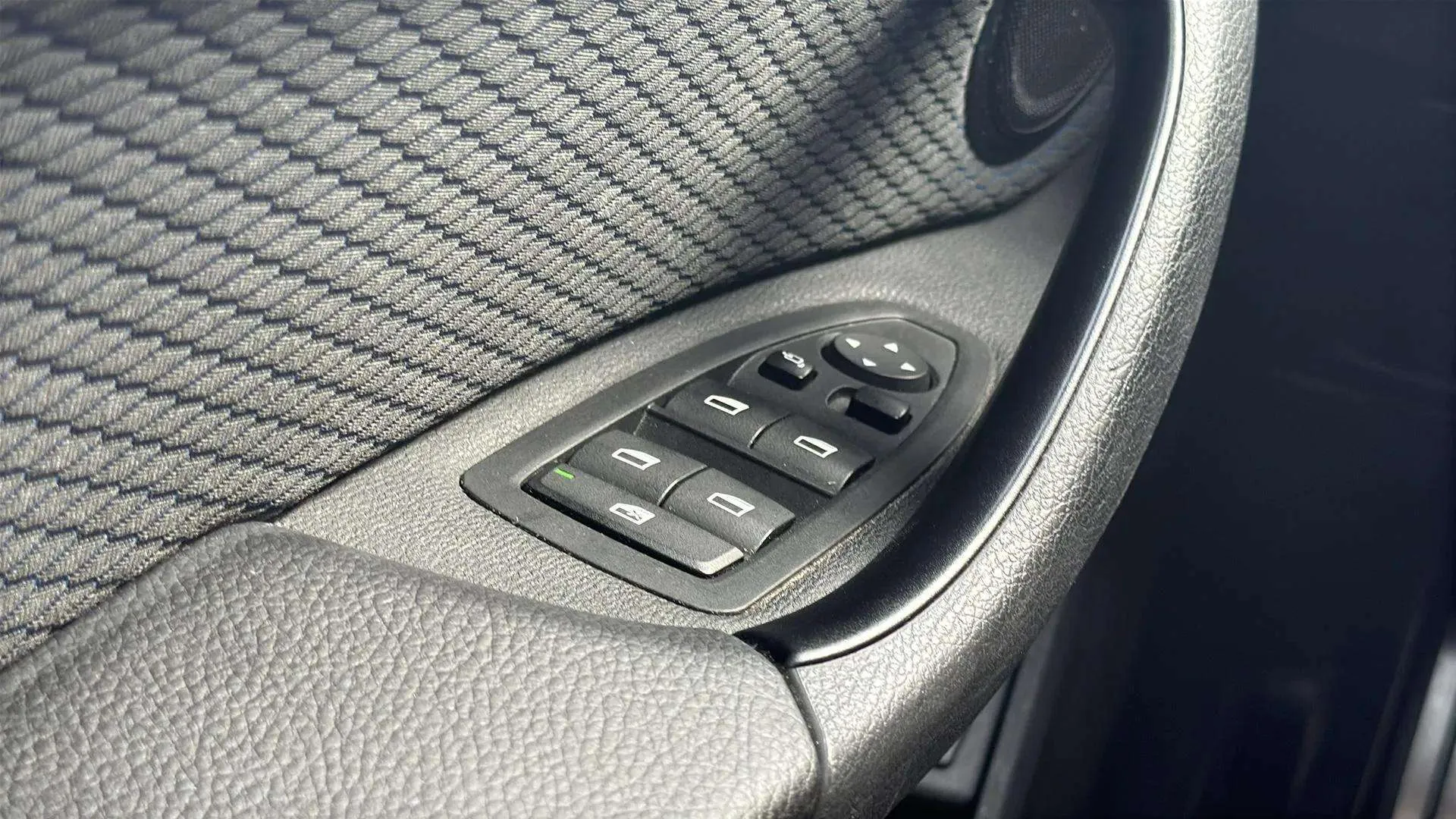 BMW X1 sDrive18d Business - foto 15