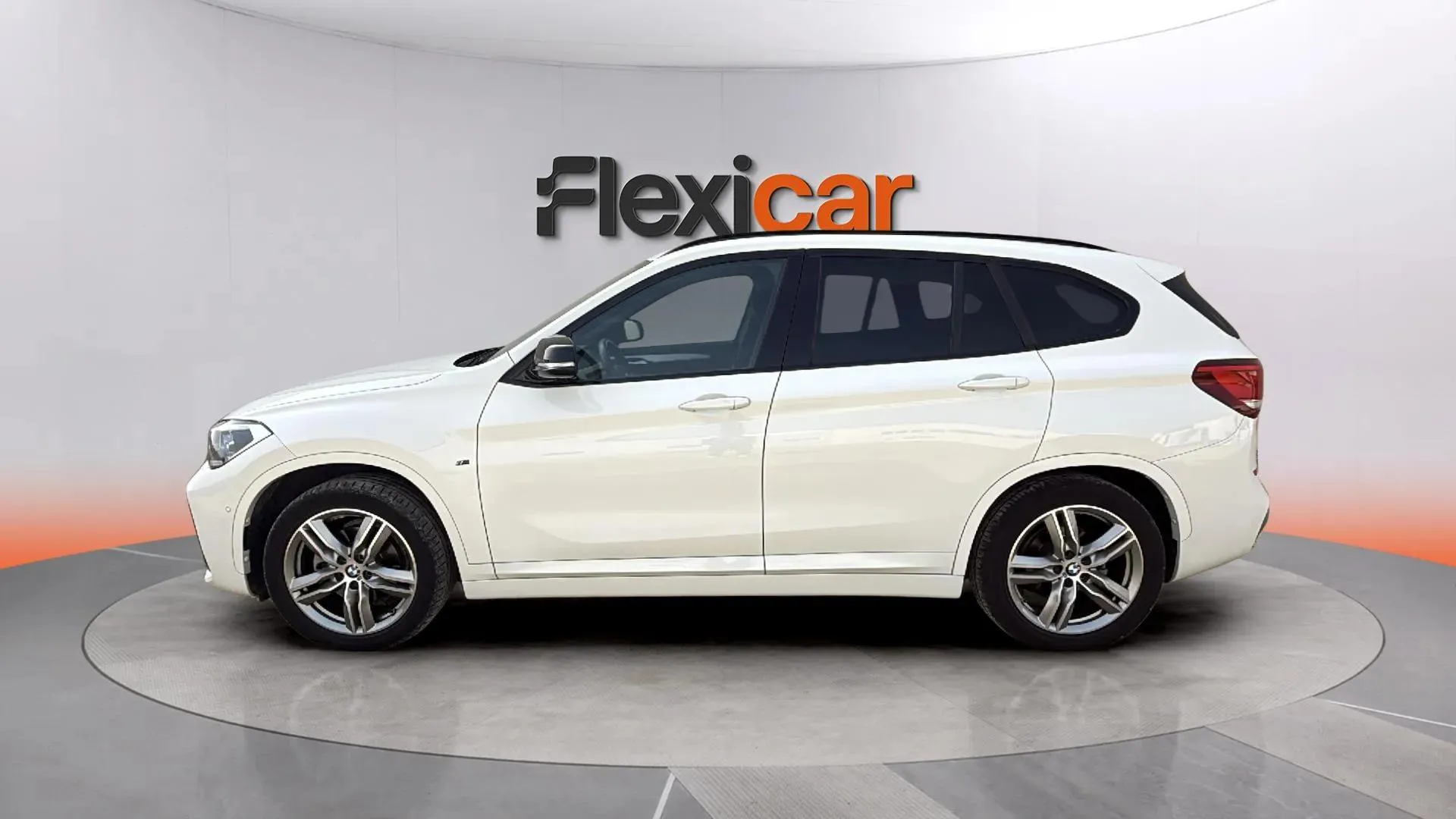 BMW X1 sDrive18d Business - foto 5