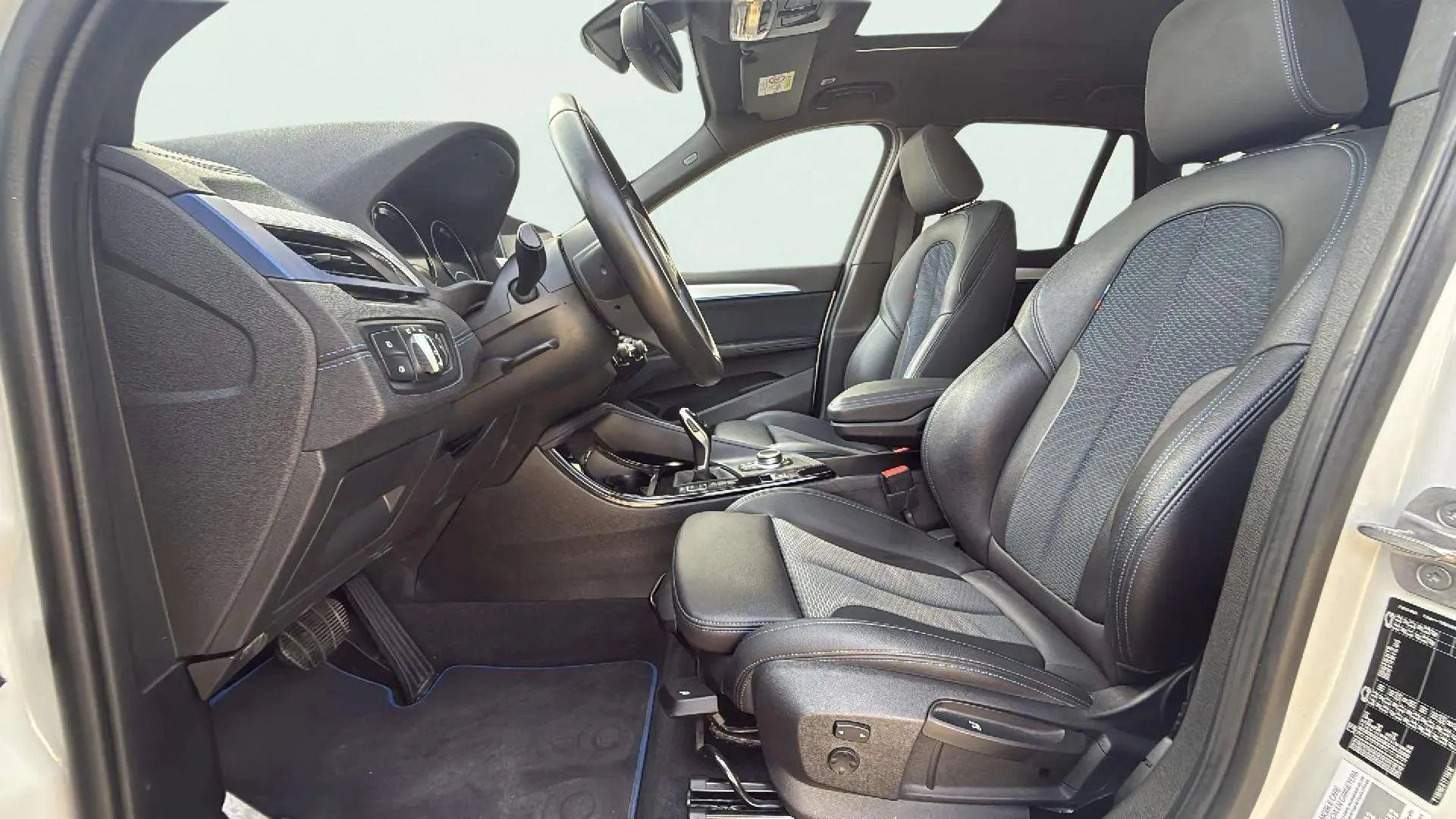 BMW X1 sDrive18d Business - foto 17