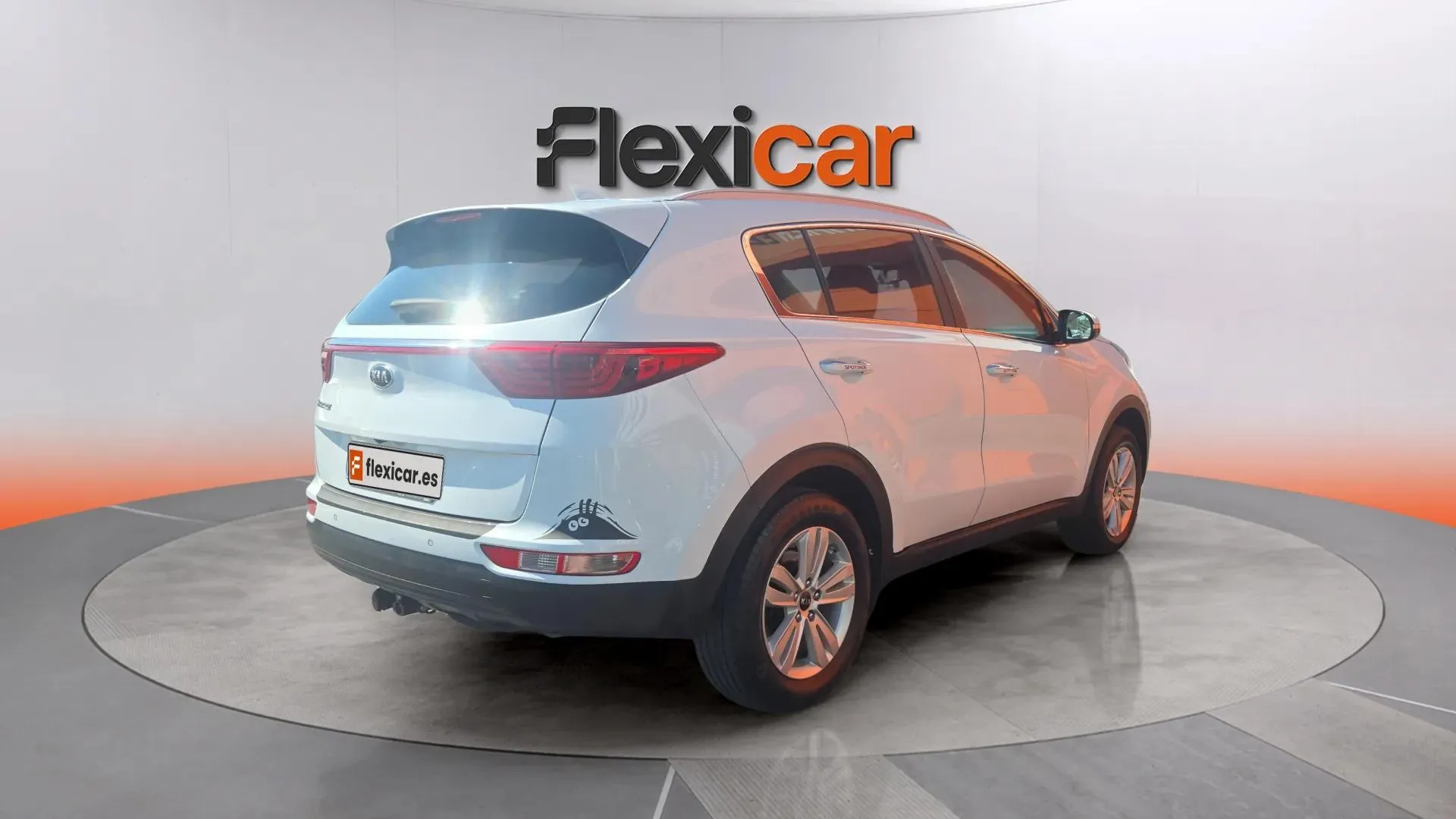 Kia Sportage 1.6 GDi Emotion 4x2 - foto 3