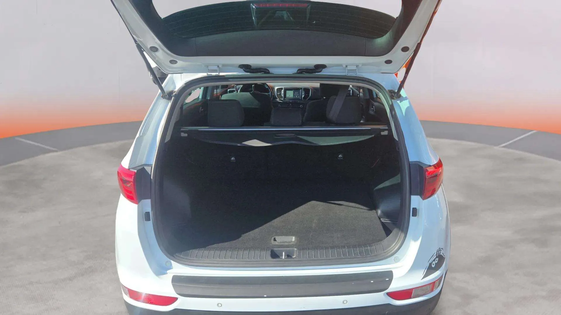Kia Sportage 1.6 GDi Emotion 4x2 - foto 20