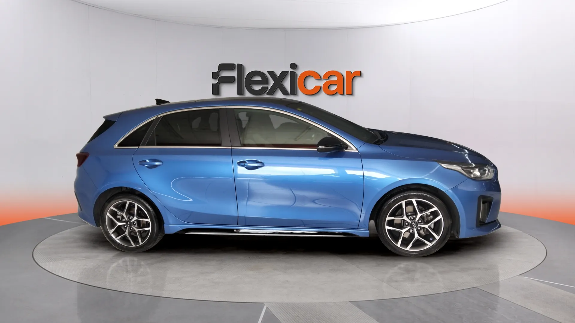 Kia Ceed 1.4 T-GDi GT Line DCT - foto 3