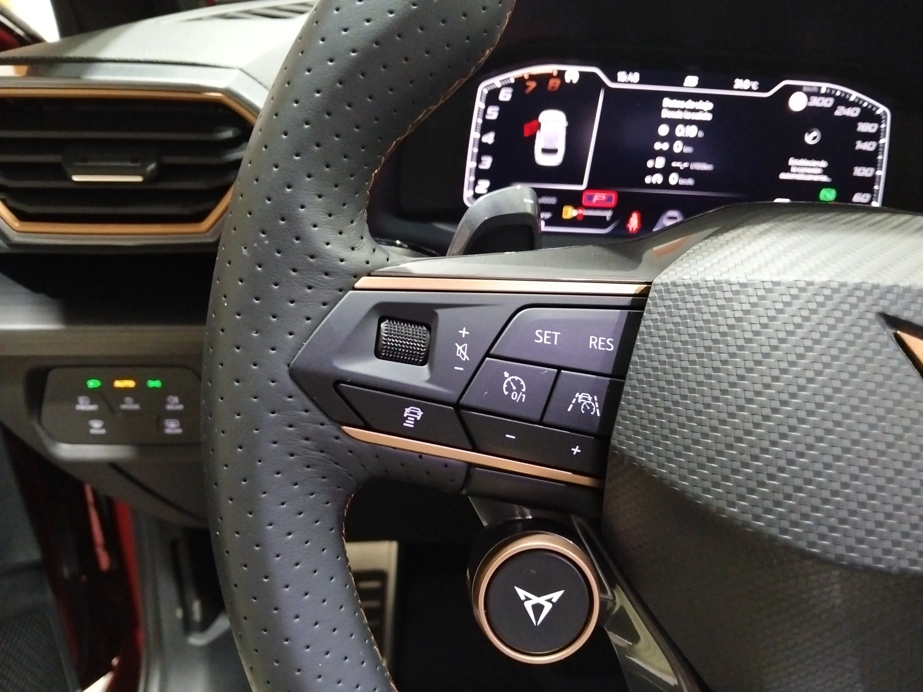 Cupra León SP VZ 2.0 TSI DSG - foto 28
