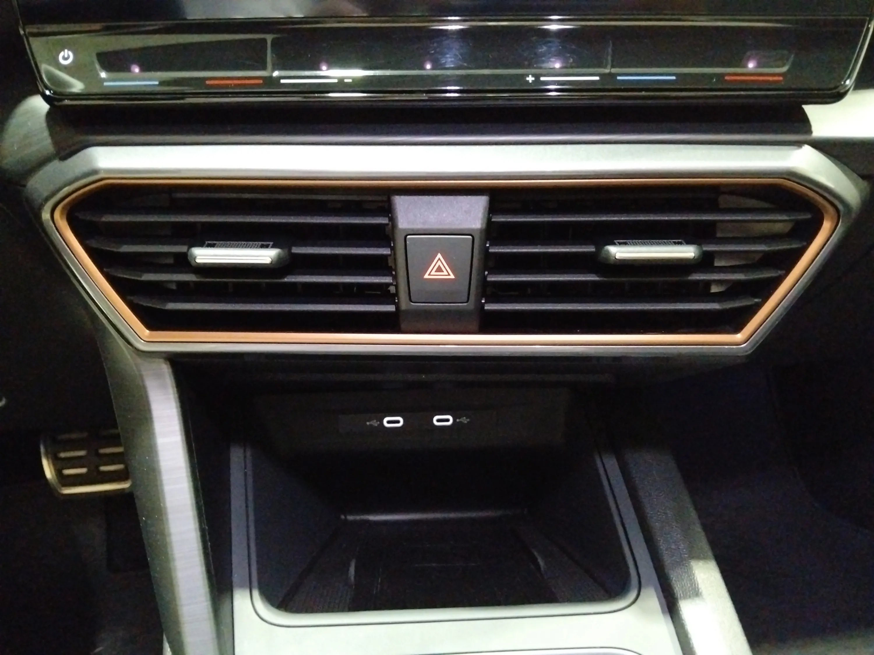 Cupra León SP VZ 2.0 TSI DSG - foto 23